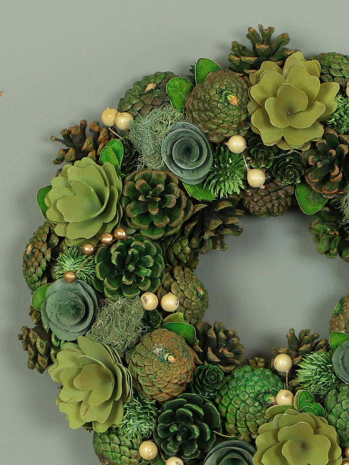 Dibor Green Hemlock Grove Wreath