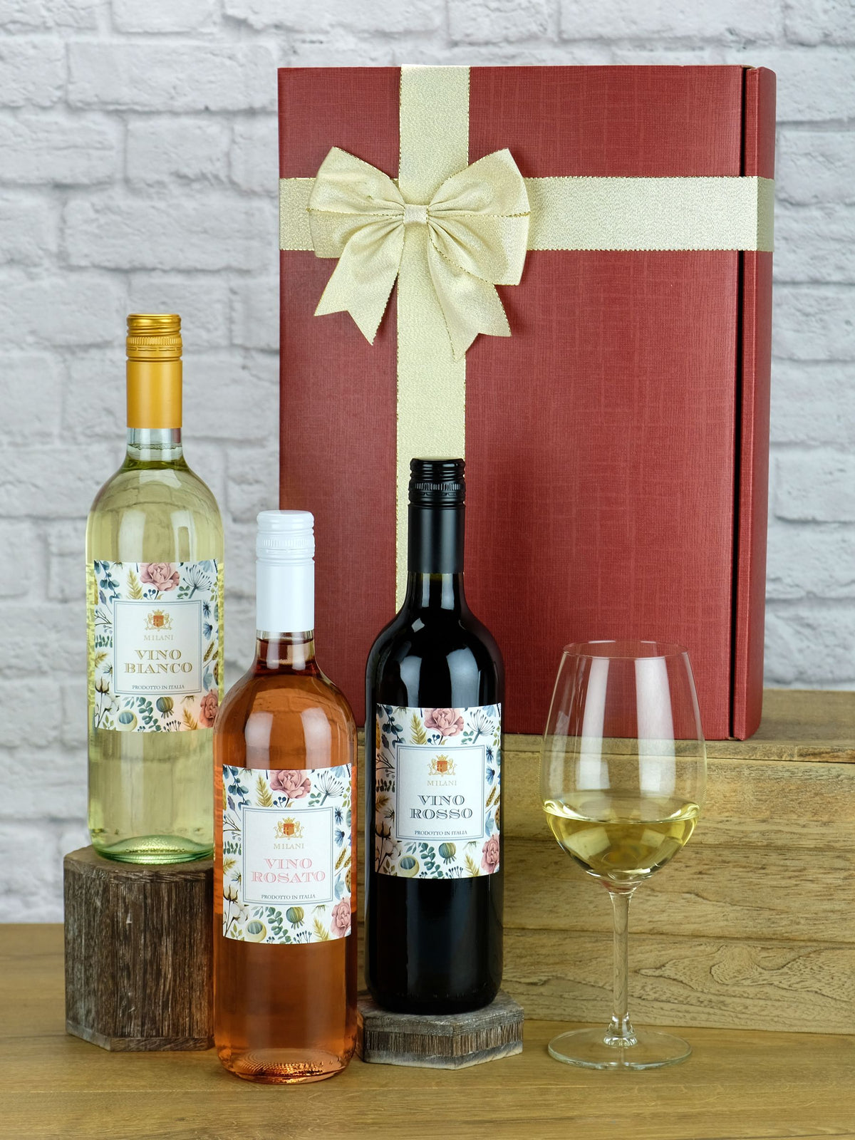 Le Bon Vin Milani Trio Italian wine red gift box, UK version