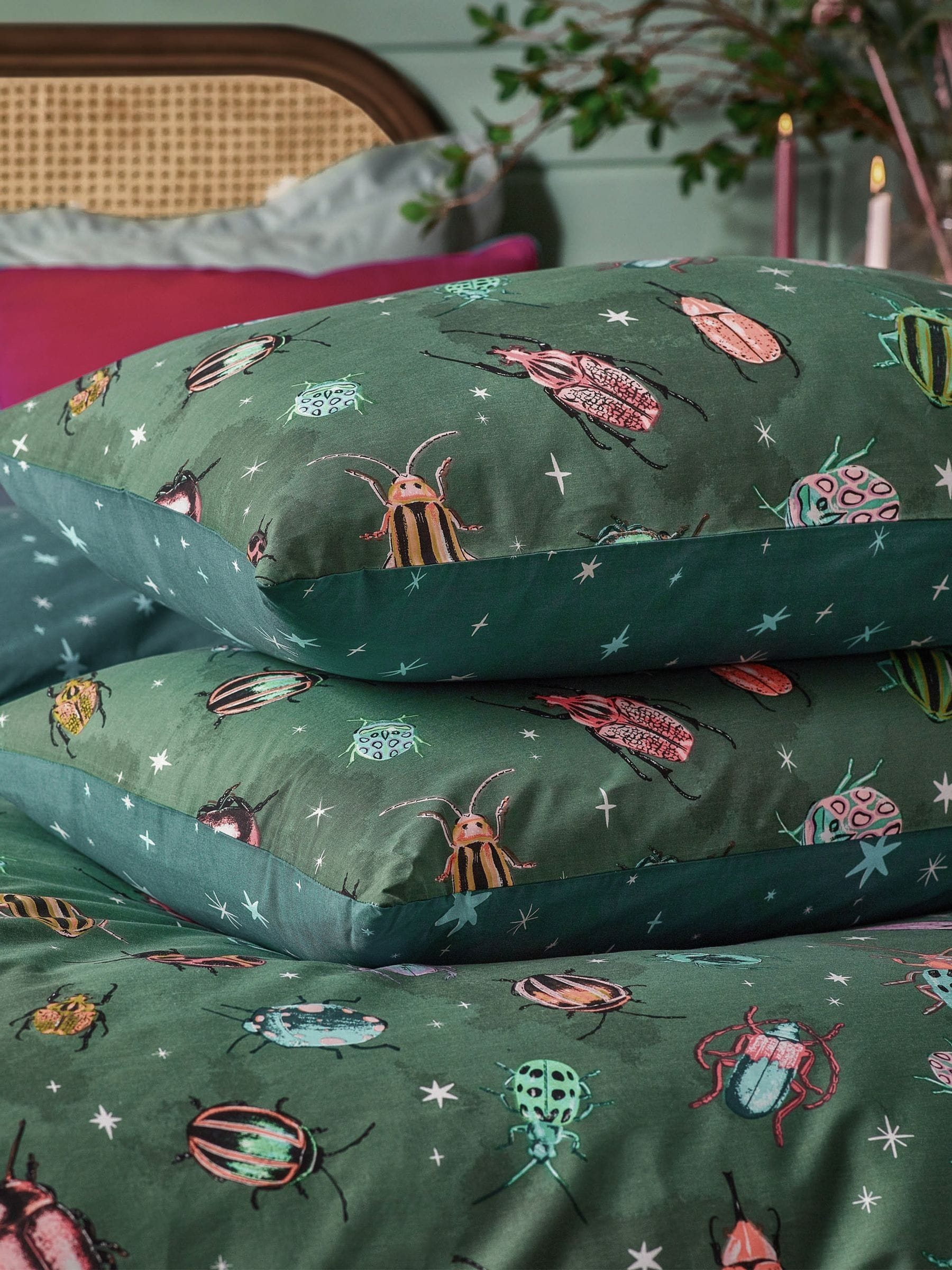 Beetalis Furn Green Jewel Reversible Duvet Cover and Pillowcase Set - British product