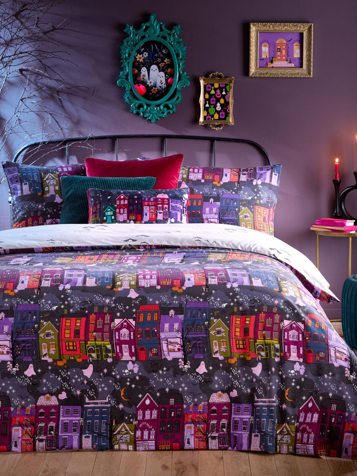 Furn Charcoal Creepy Town duvet cover and pillowcase set - British product
