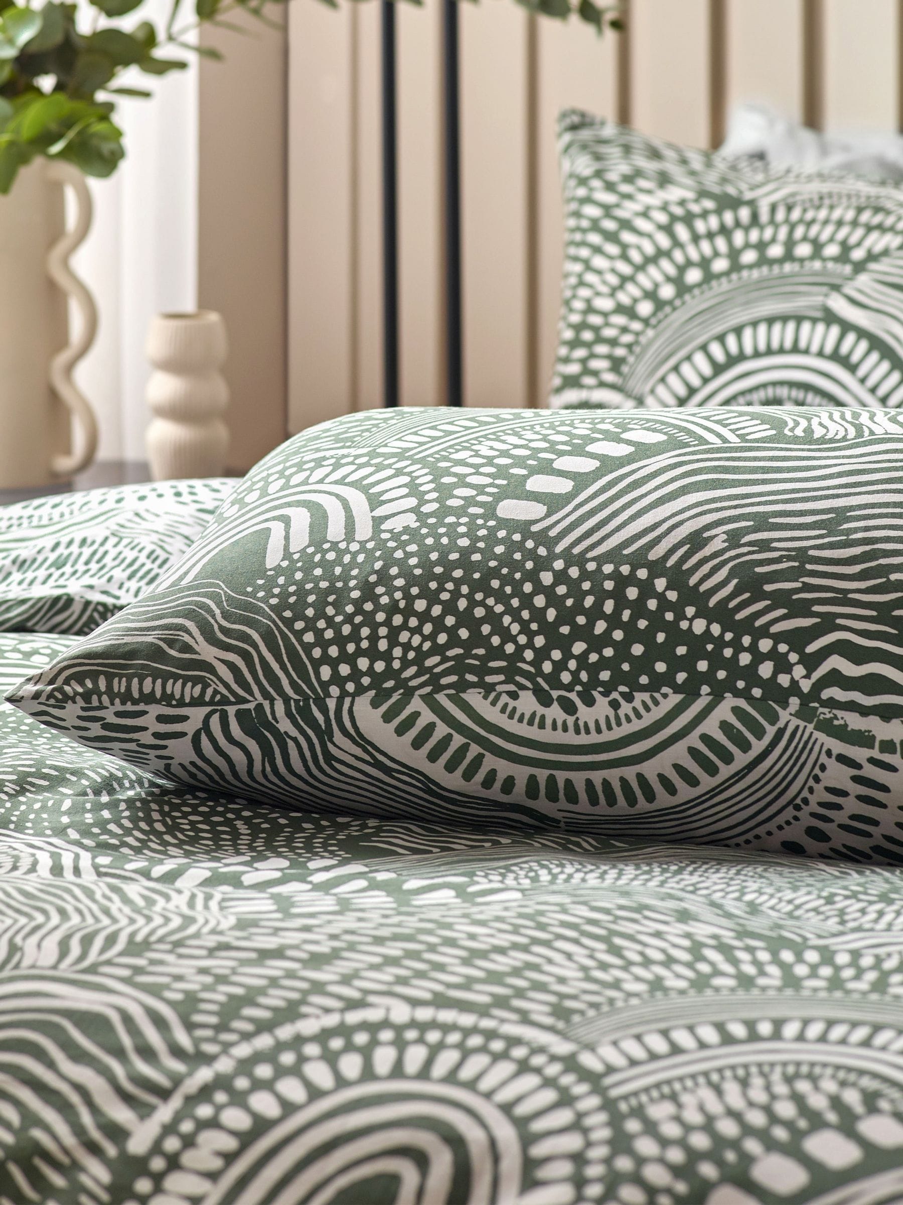 HÖEM Olive Nola abstract geometric duvet cover set, UK version