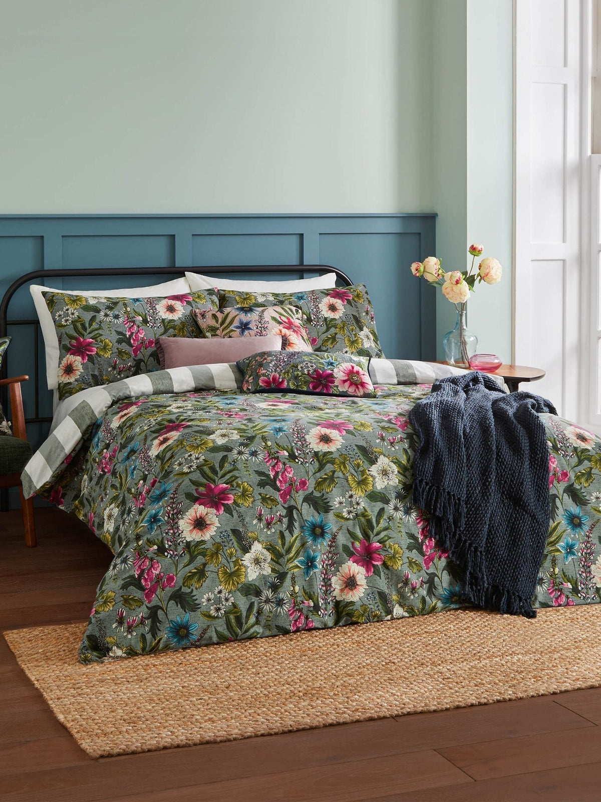 Wylder Petrol Hidcote Manor floral duvet cover set (British brand)