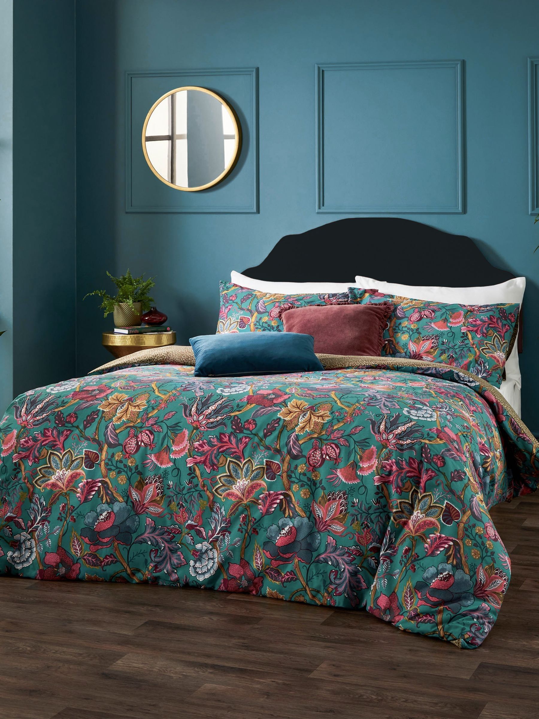 Wylder Lake Blue Viranai Exotic Floral duvet cover set (British brand)