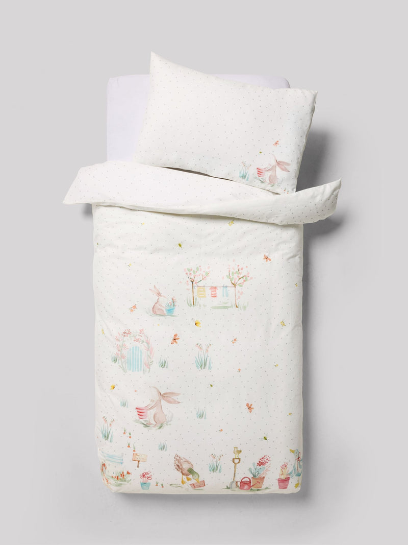 White bunny scene single duvet cover and pillowcase set (British brand)