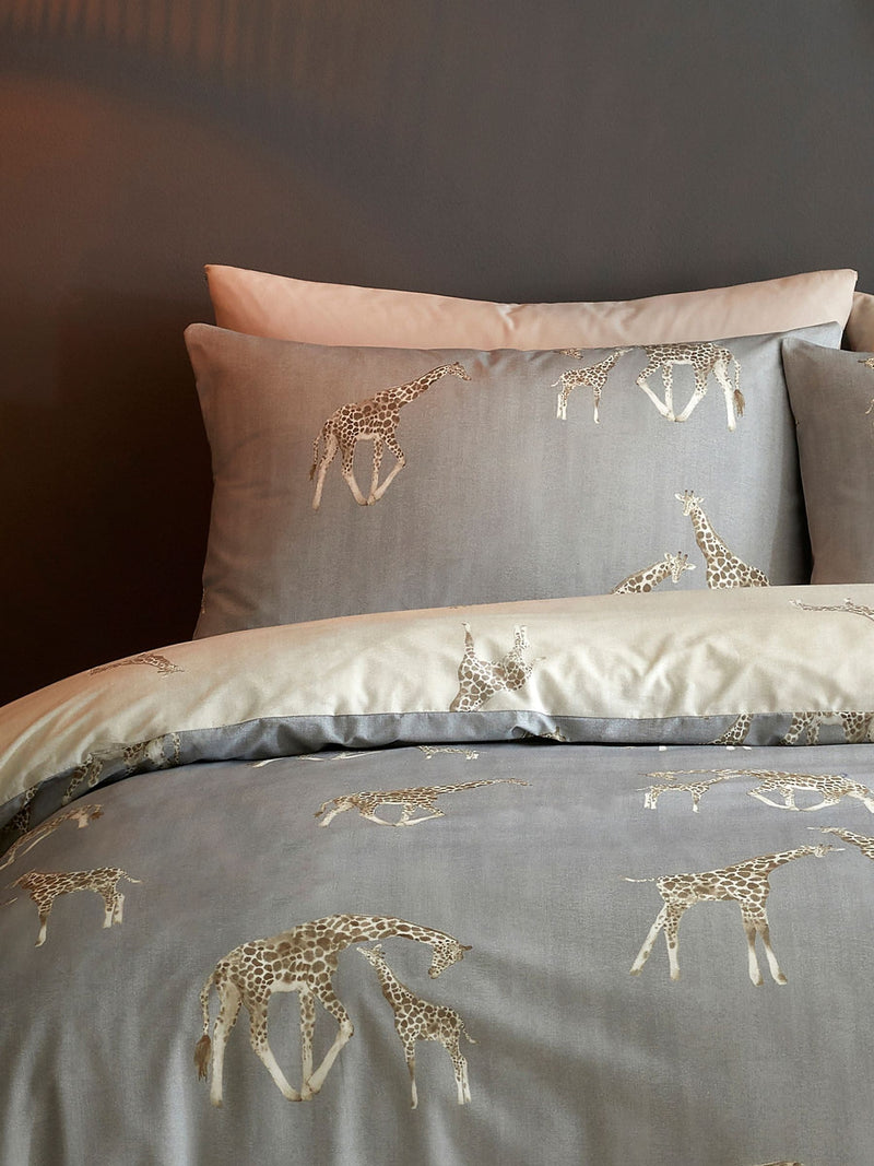 Fusion Grey Milo Giraffe Reversible Duvet Cover Set - British product