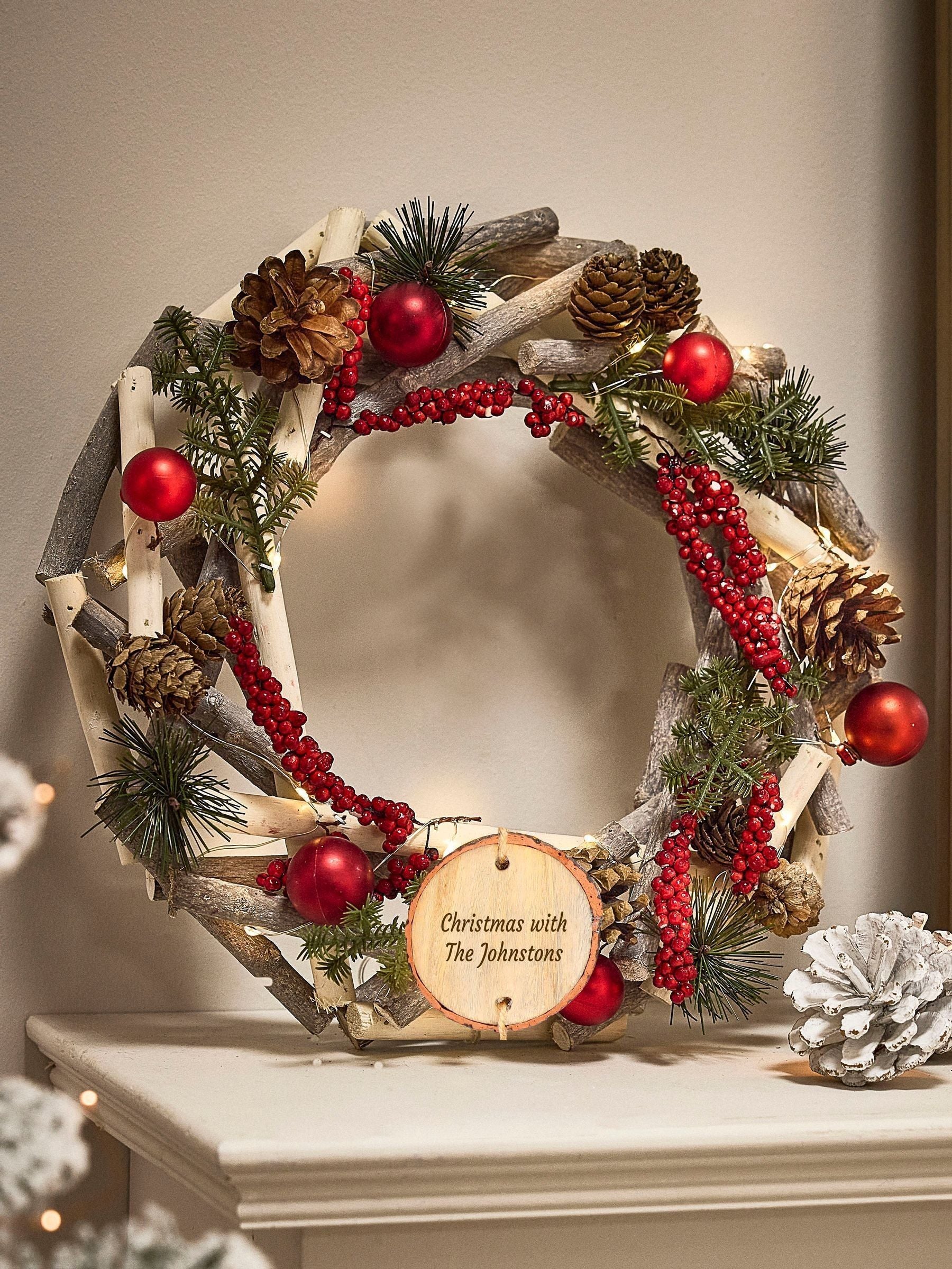 Dibor Personalised Christmas wreath 30cm, imported from the UK
