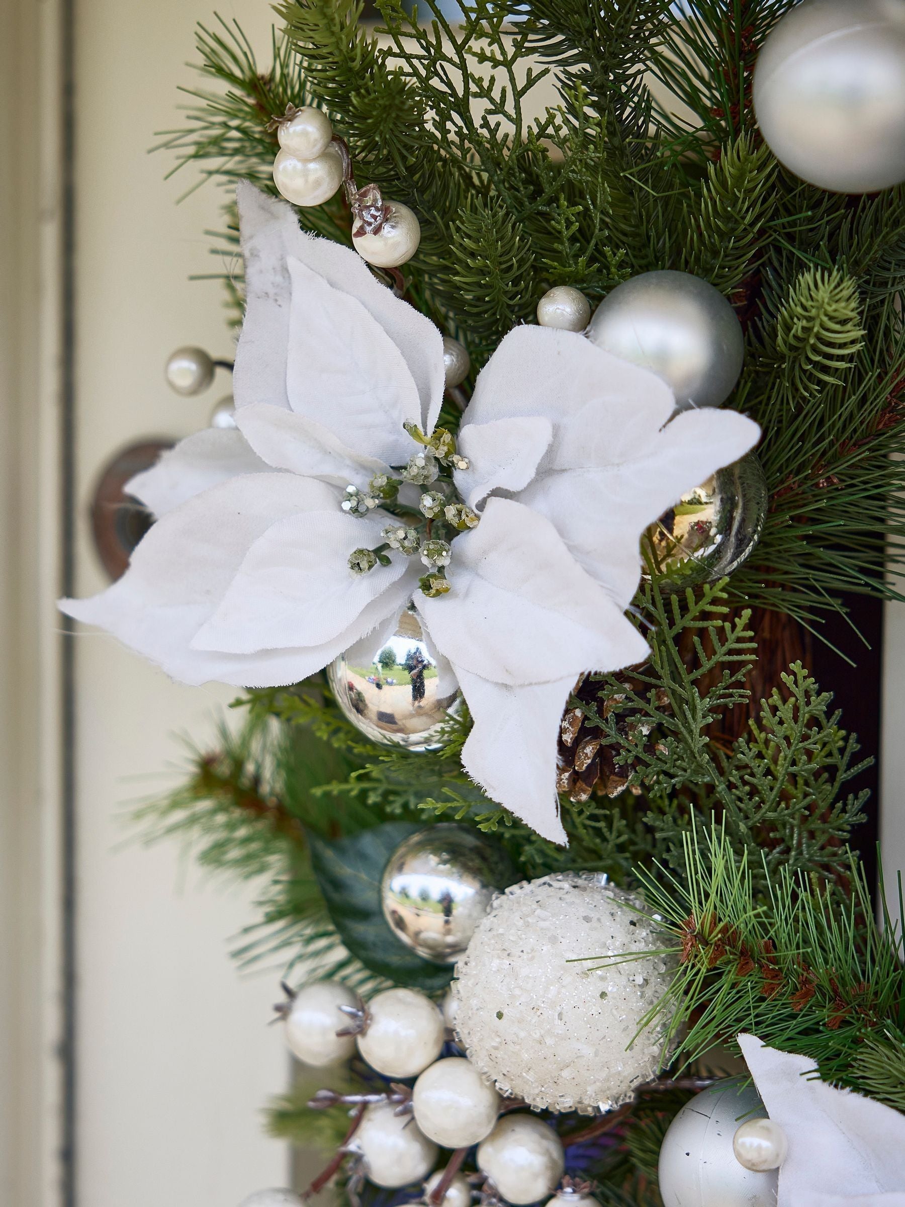 Dibor Personalised Christmas Wreath 55cm, imported from the UK