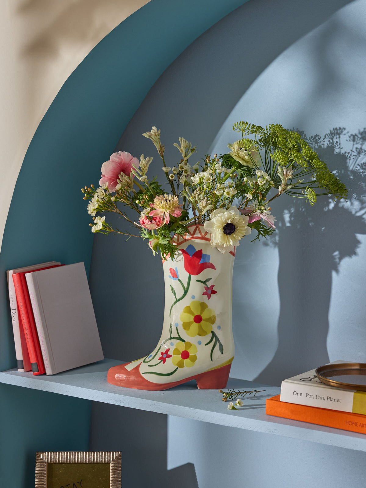 Eleanor Bowmer Cream/Red Cowgirl Boot Vase 30cm tall - British product