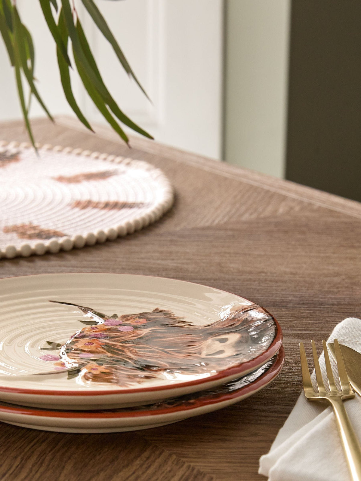 Set of 2 Natural Hamish The Highland Cow Side Plates
