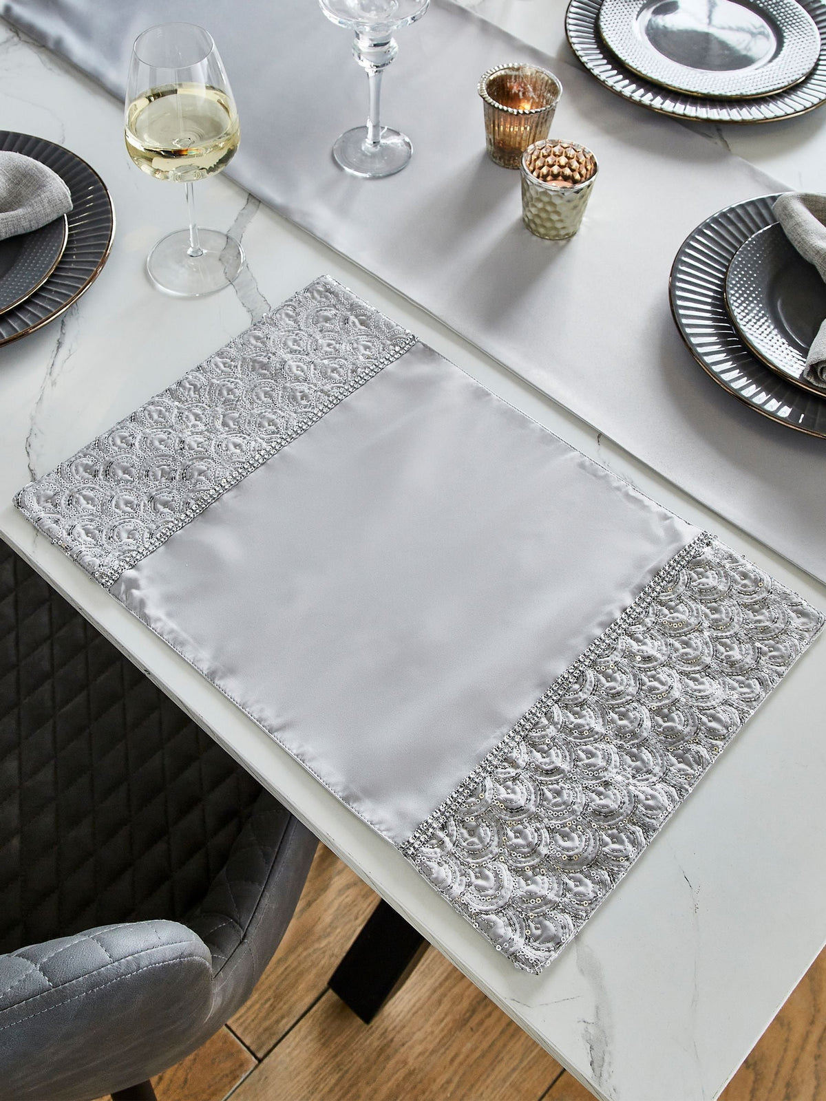 Set of 4 Silver Art Deco Sequin Dining Placemats, 30x46 cm each