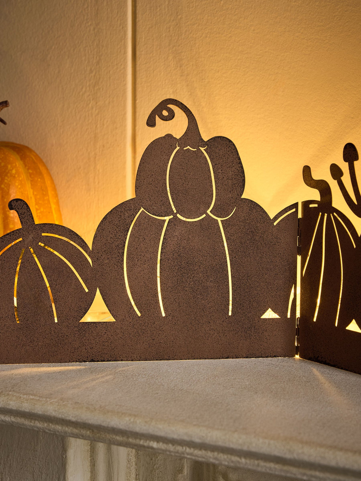 Rust Brown Light Up Pumpkin Fold Out Garland