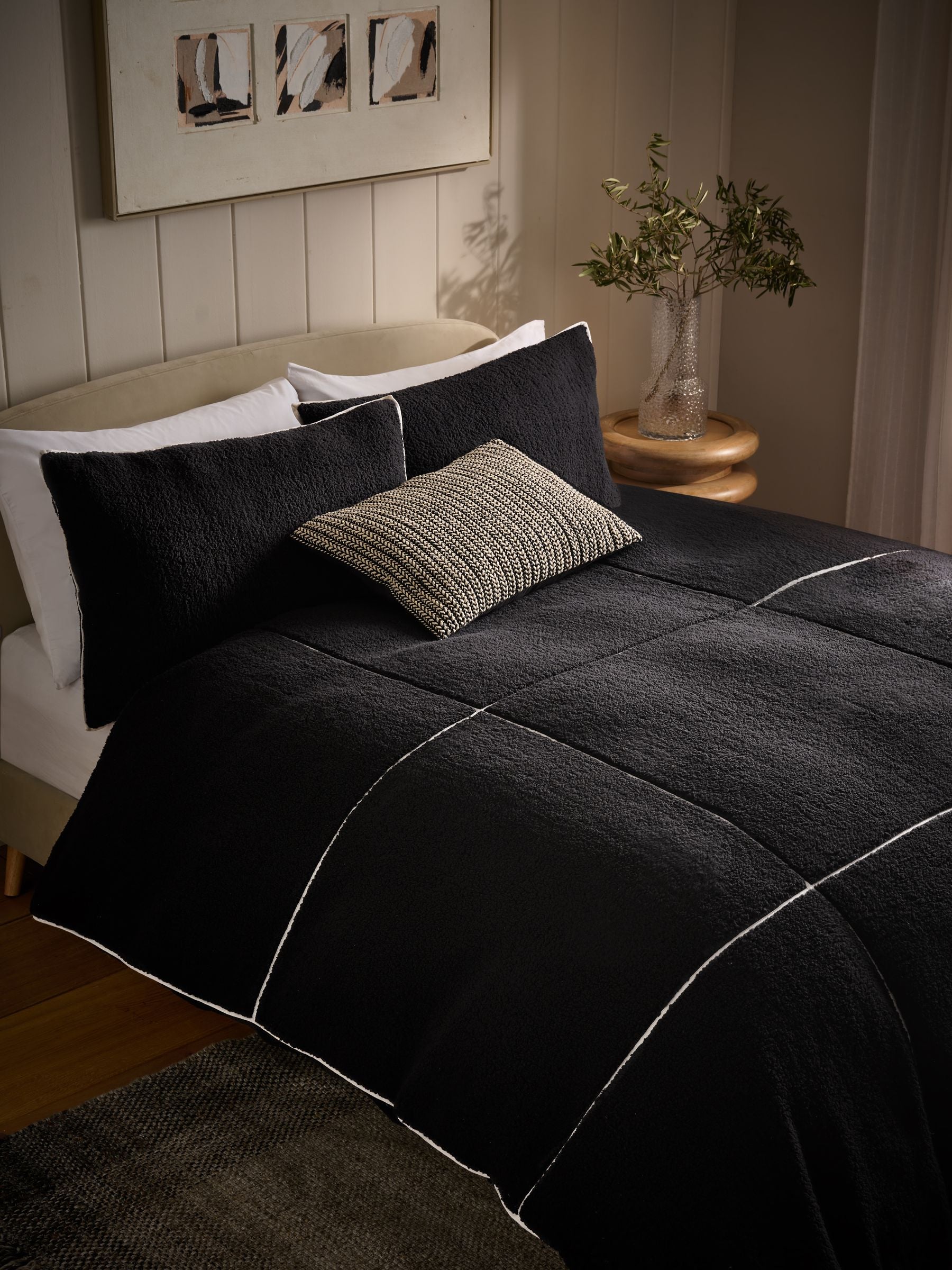 Black Fleece Trim Duvet Cover and Pillowcase Set