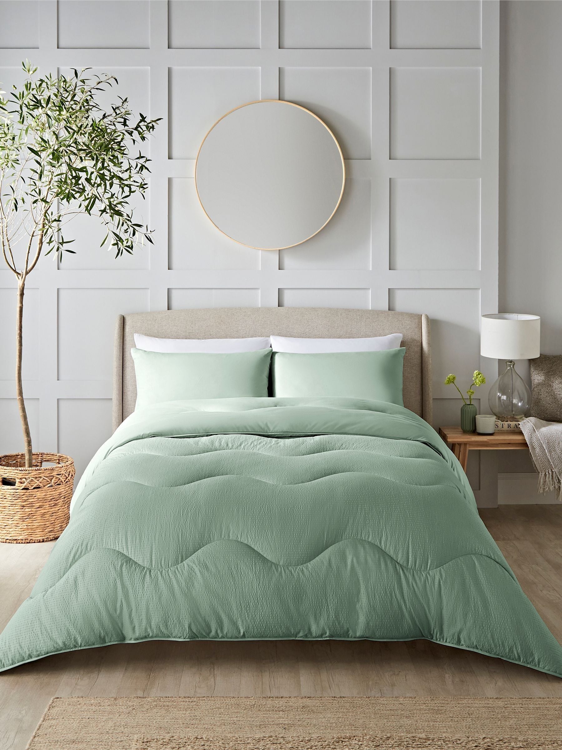 Seersucker Coverless Duvet and Pillowcase Set with Microfibre Cover and Polyester Filling, 10.5 Tog