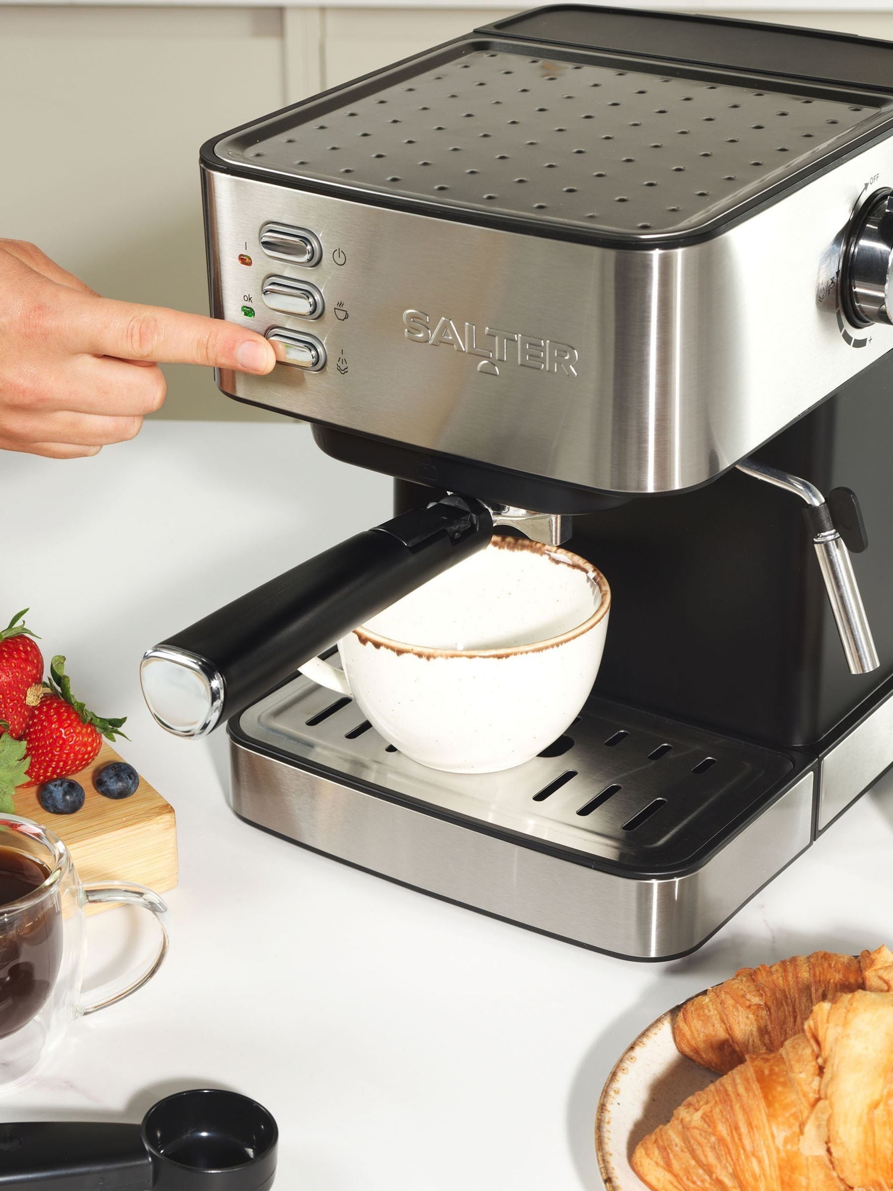 Salter Silver Manual Espresso Machine (British brand)