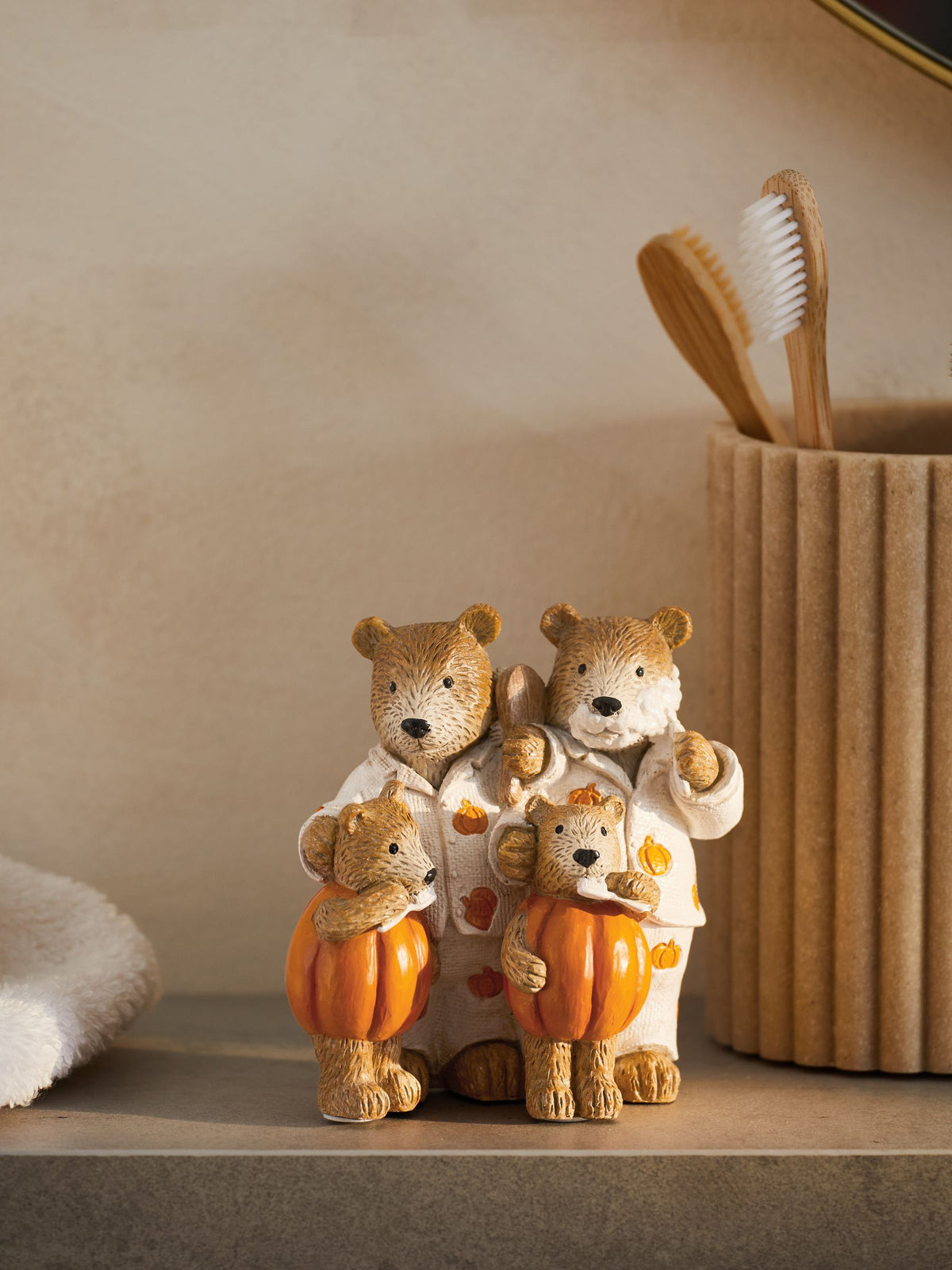 Bertie Bear Family Pumpkin Ornament 9cm height, imported from the UK