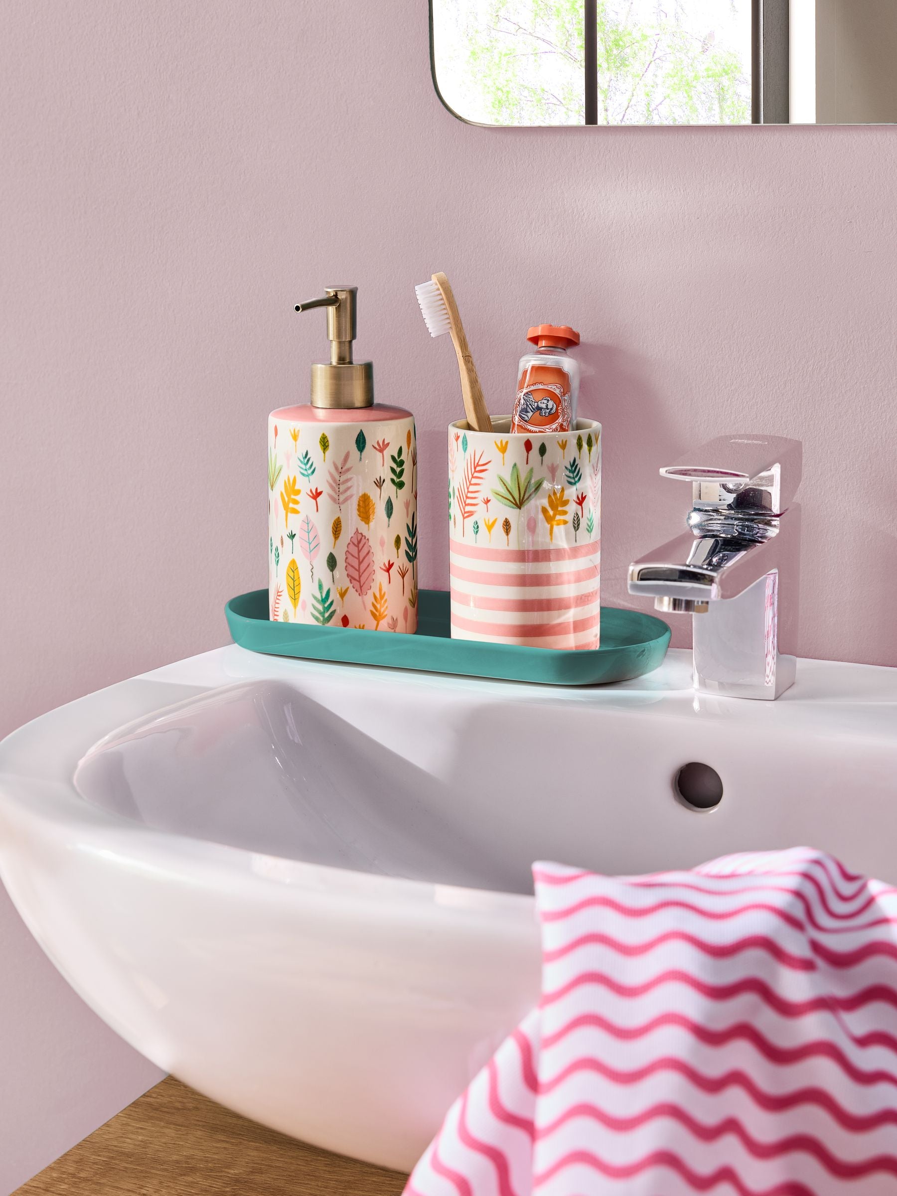 Lucy Tiffney Cream/Pink/Green Leaf soap dispenser and toothbrush tidy set, UK version