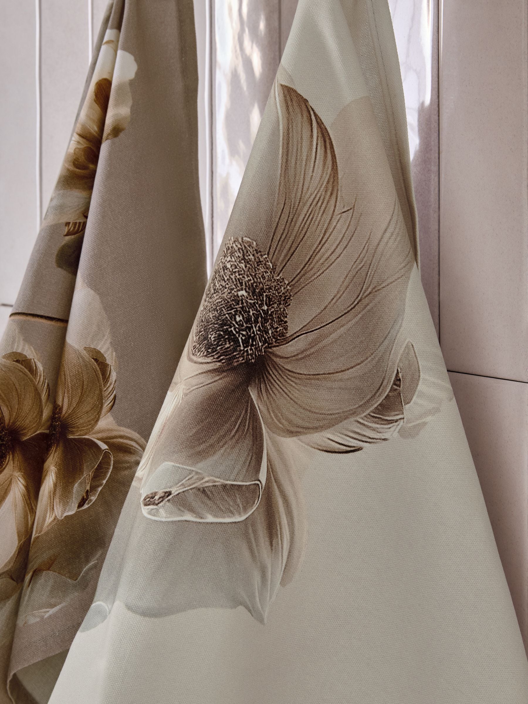 Lipsy cream mauve tea towels set of three, UK version