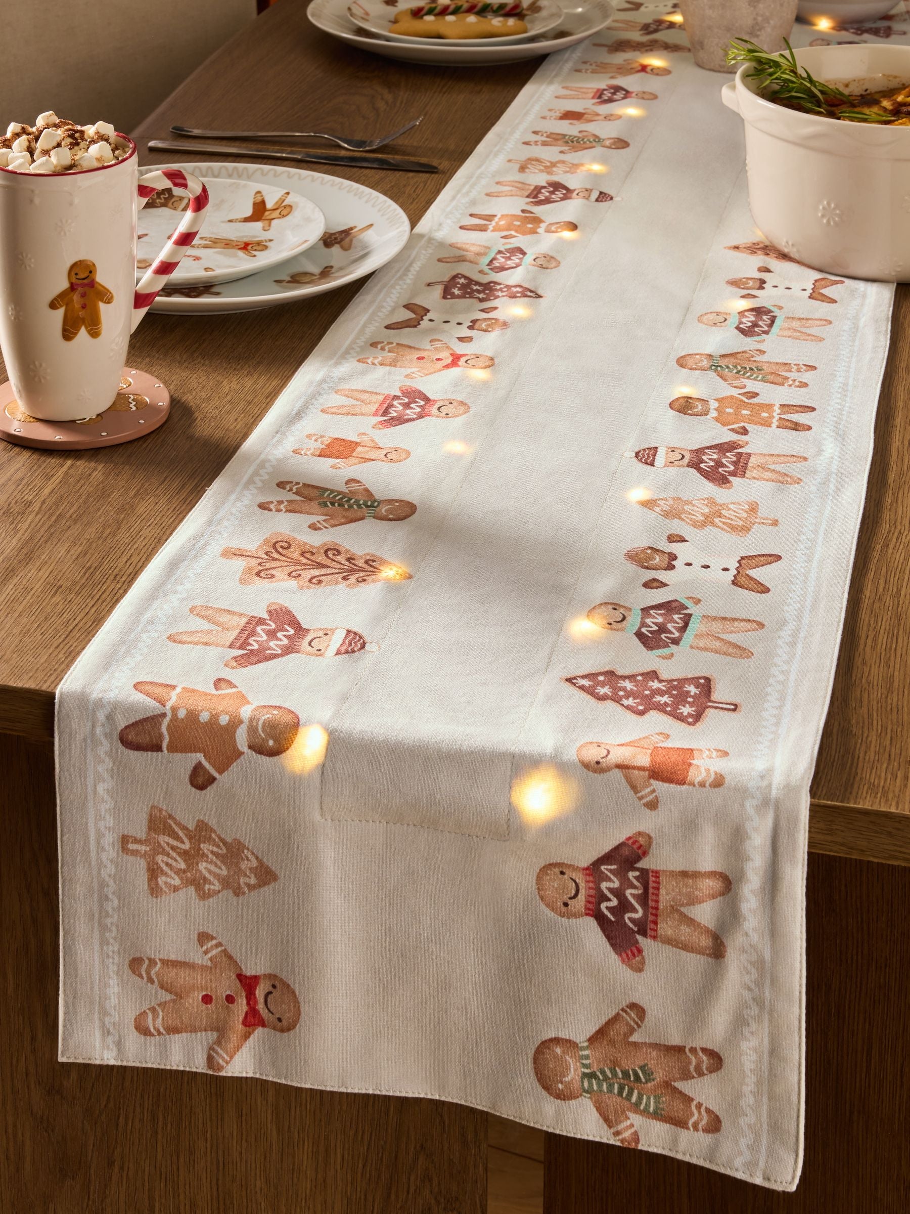 Christmas gingerbread light-up table runner with removable lights - British product