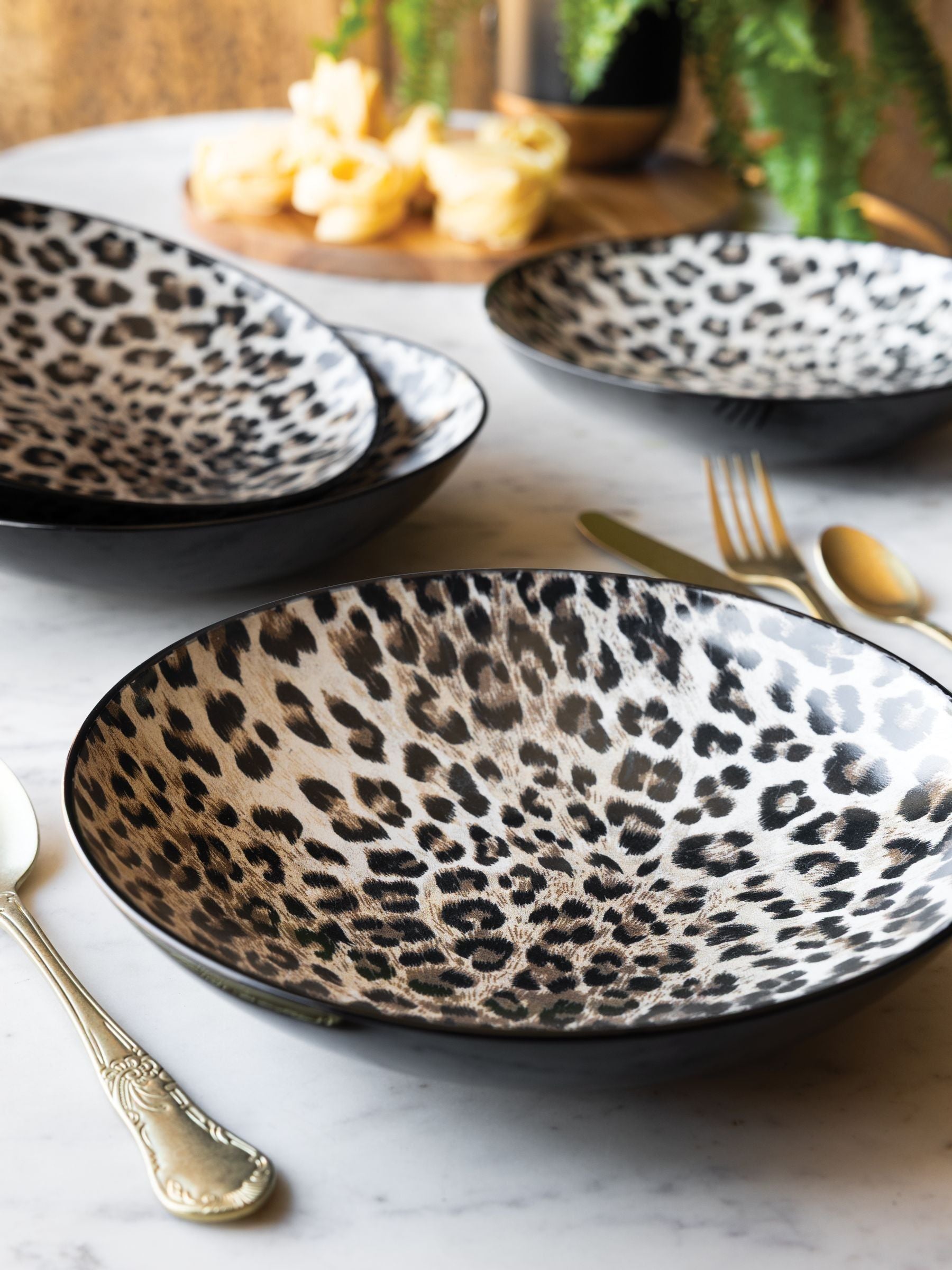 Rockett St George pasta bowls leopard print set of 4, UK import