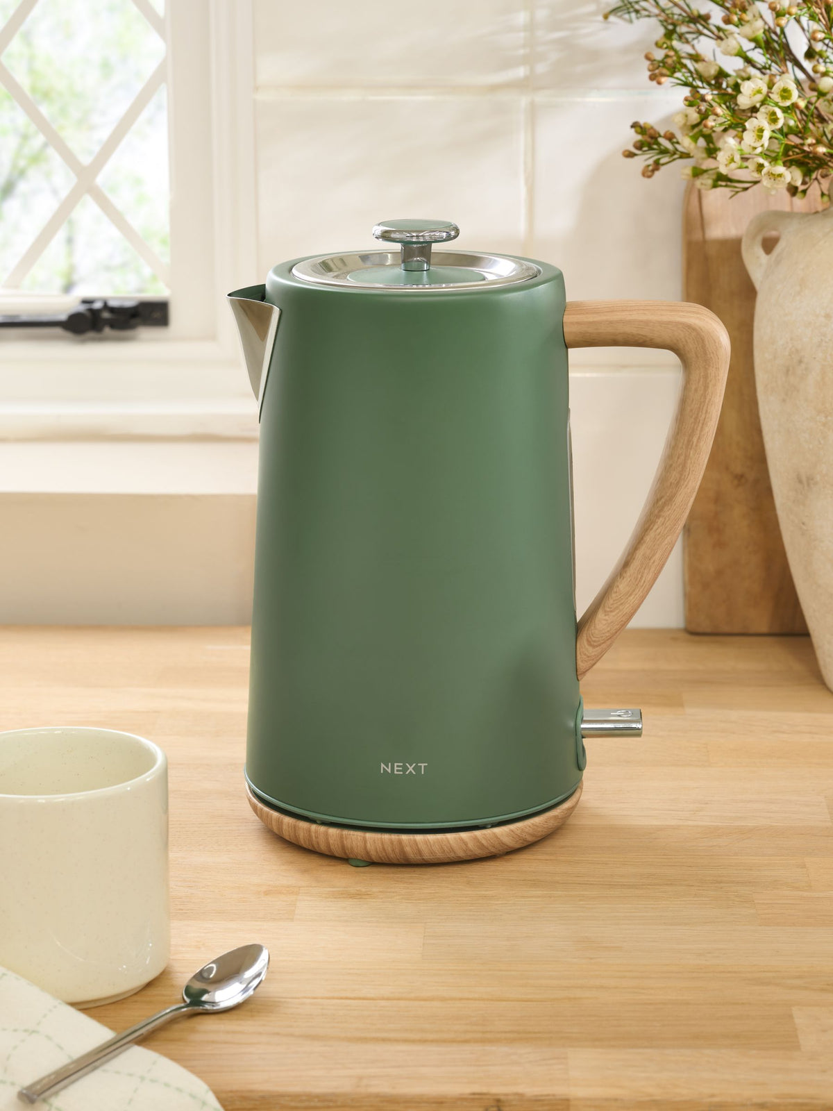 Green Bronx electric kettle 1.7 litre - British product