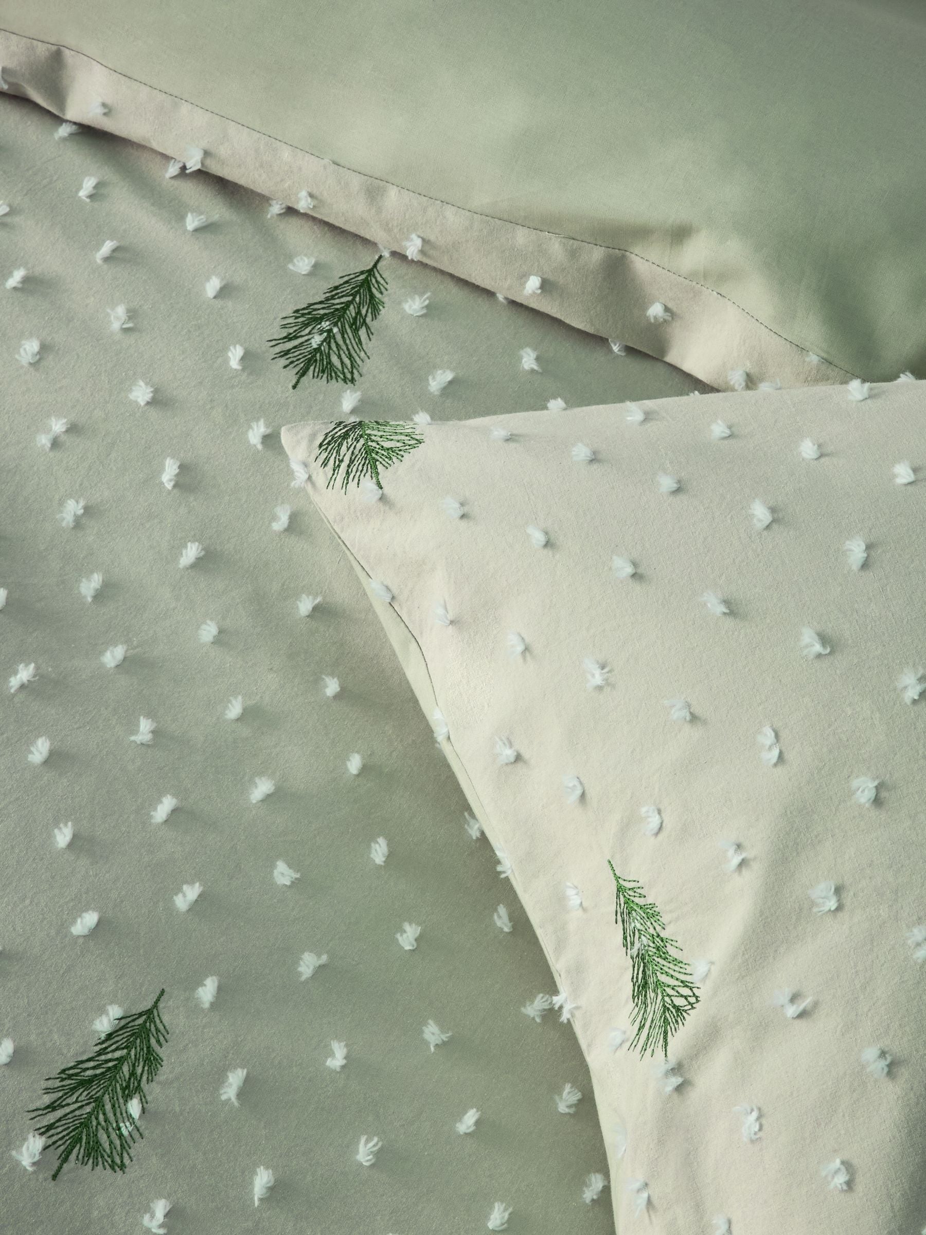 Green Christmas Tree Duvet Cover and Pillowcase Set