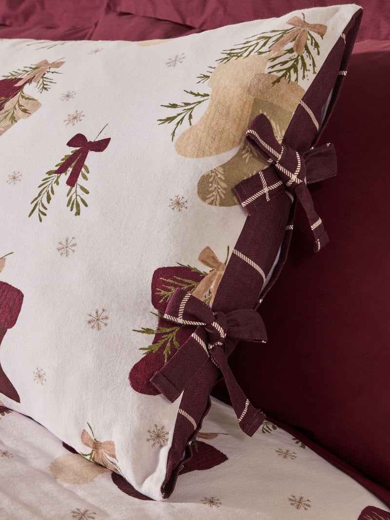 Cream burgundy reversible duvet cover set - British product