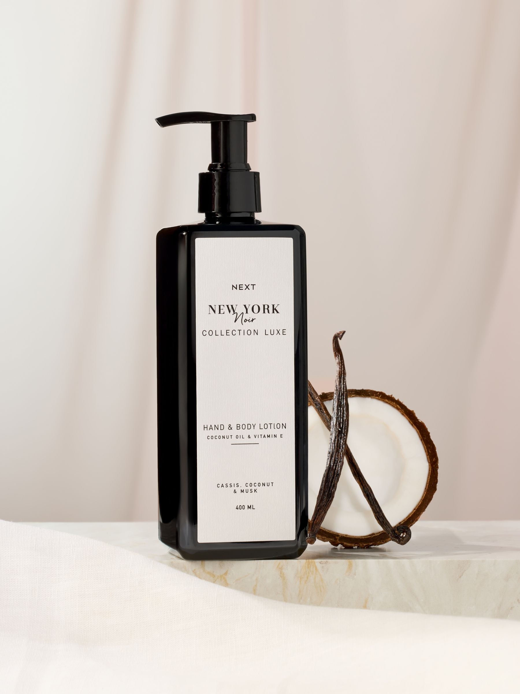 Collection Luxe New York Noir hand and body lotion 400ml - British product