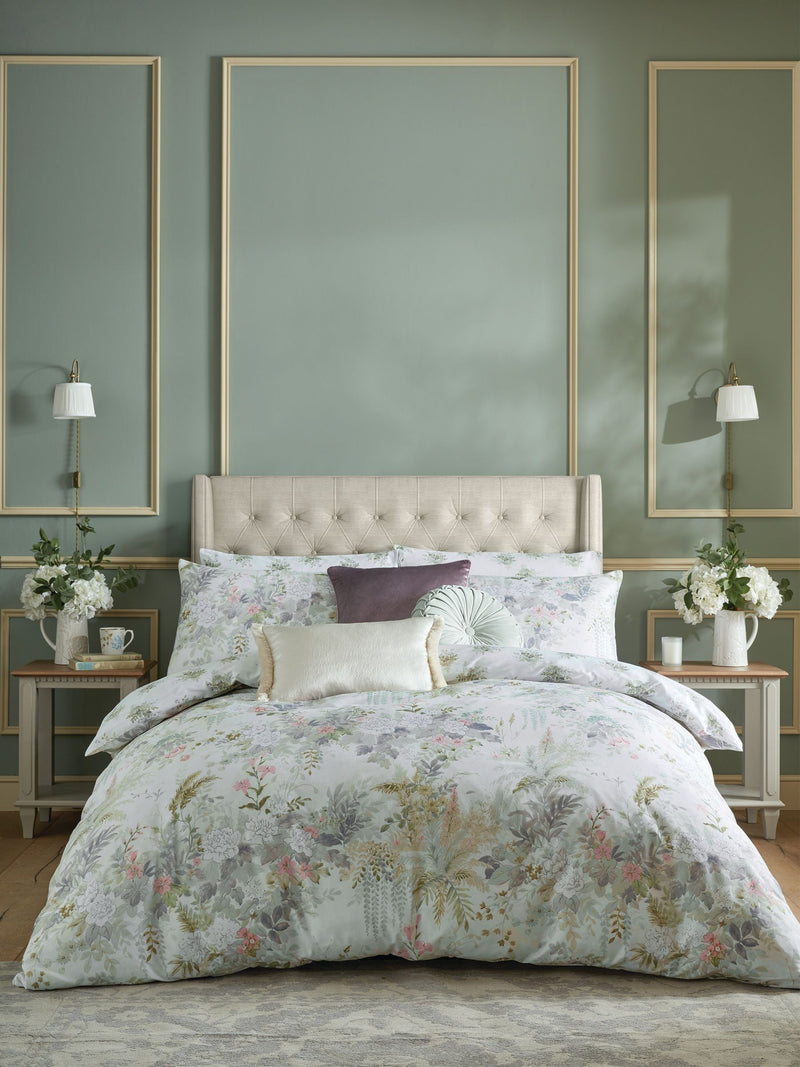 Laura Ashley pale lavender Linlithgow duvet cover set, UK version