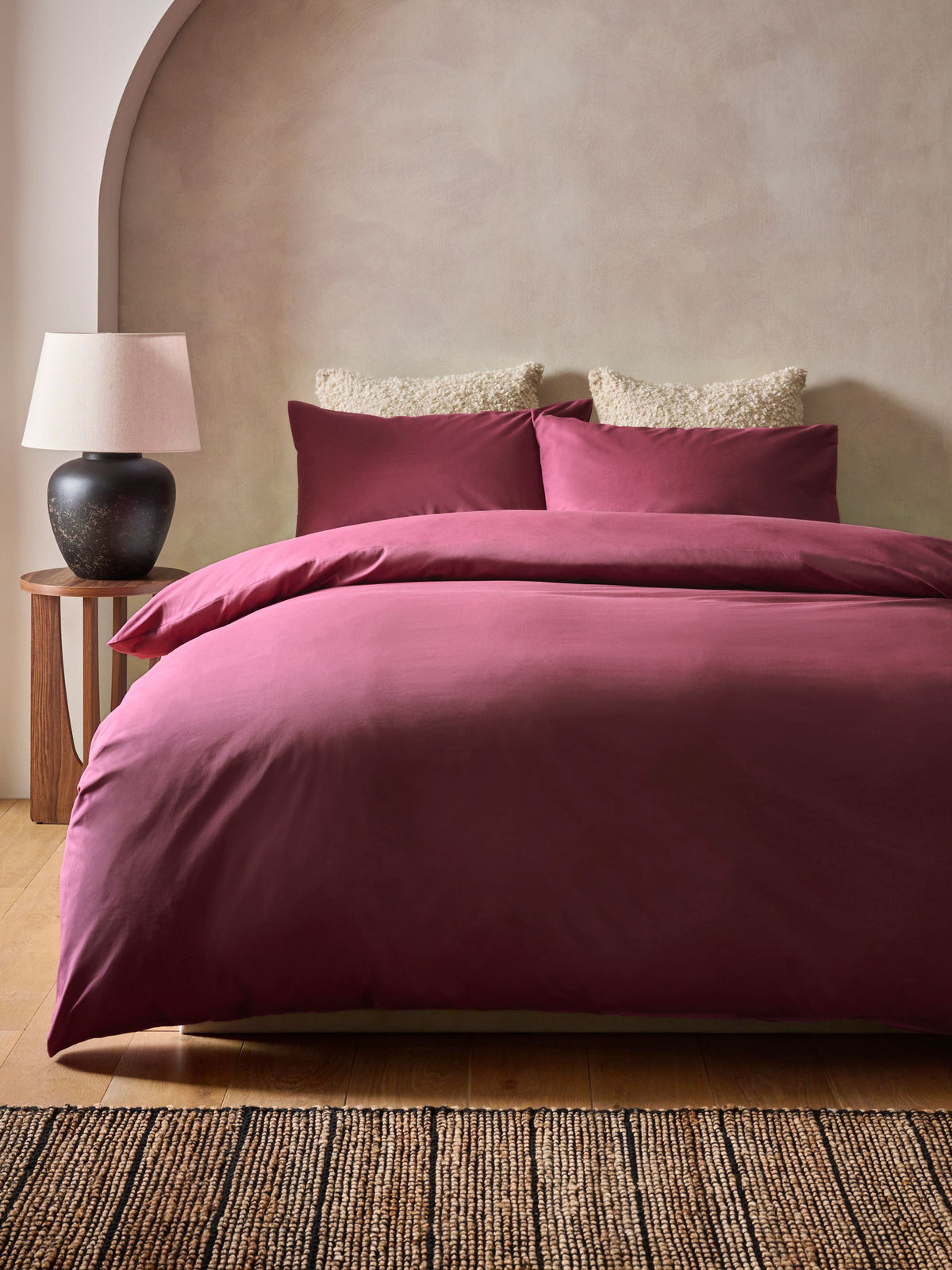 Berry Pink duvet cover and pillowcase set - British product