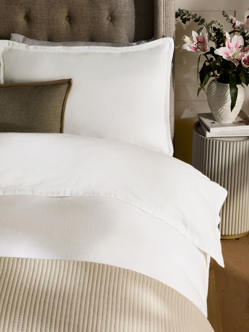 Collection Luxe white brushed cotton twill duvet cover and pillowcase set (British brand)