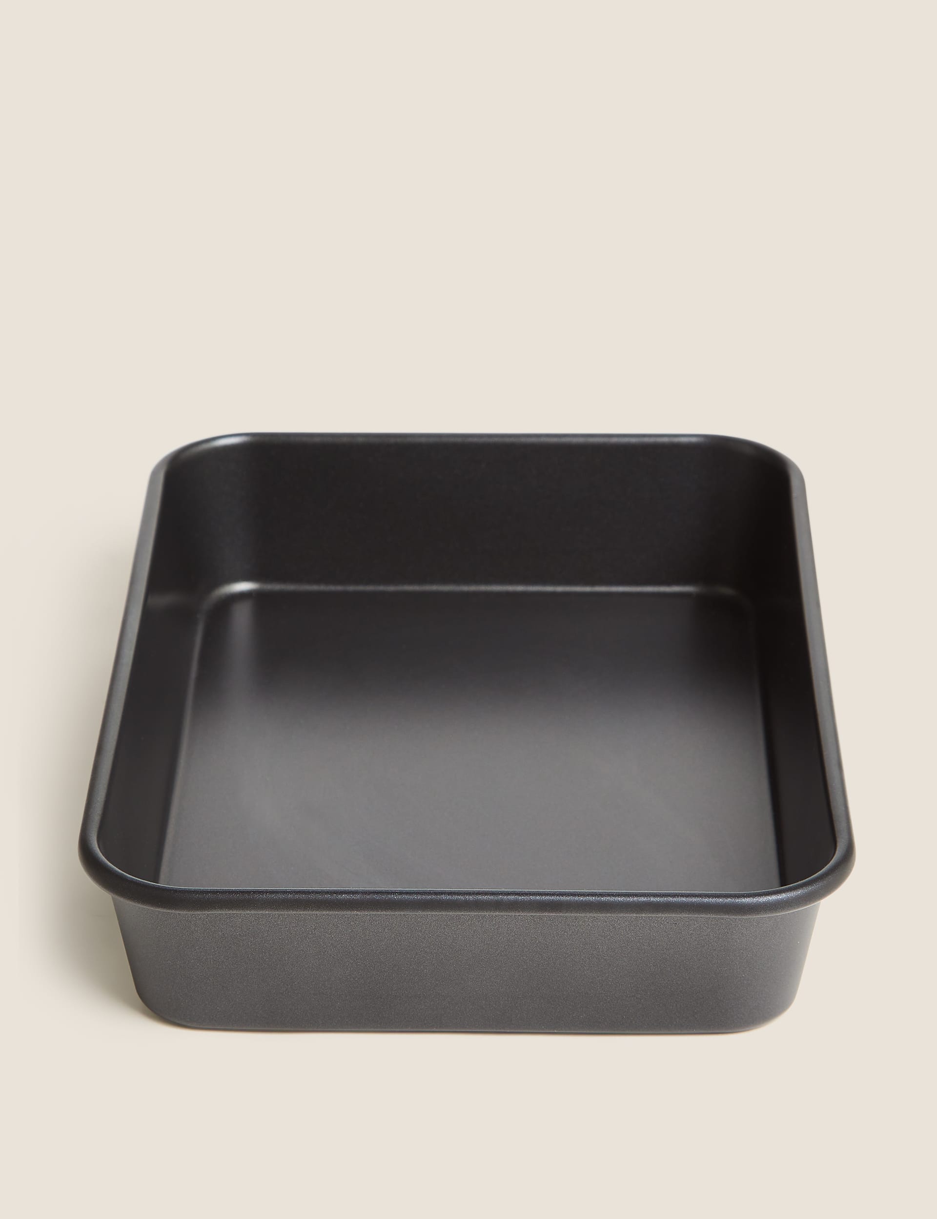 Aluminised steel 35cm large roaster - British product
