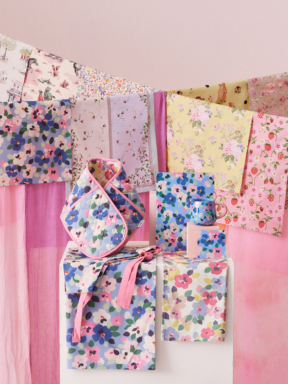 Cath Kidston Blue Painted Pansies 100% Cotton Apron