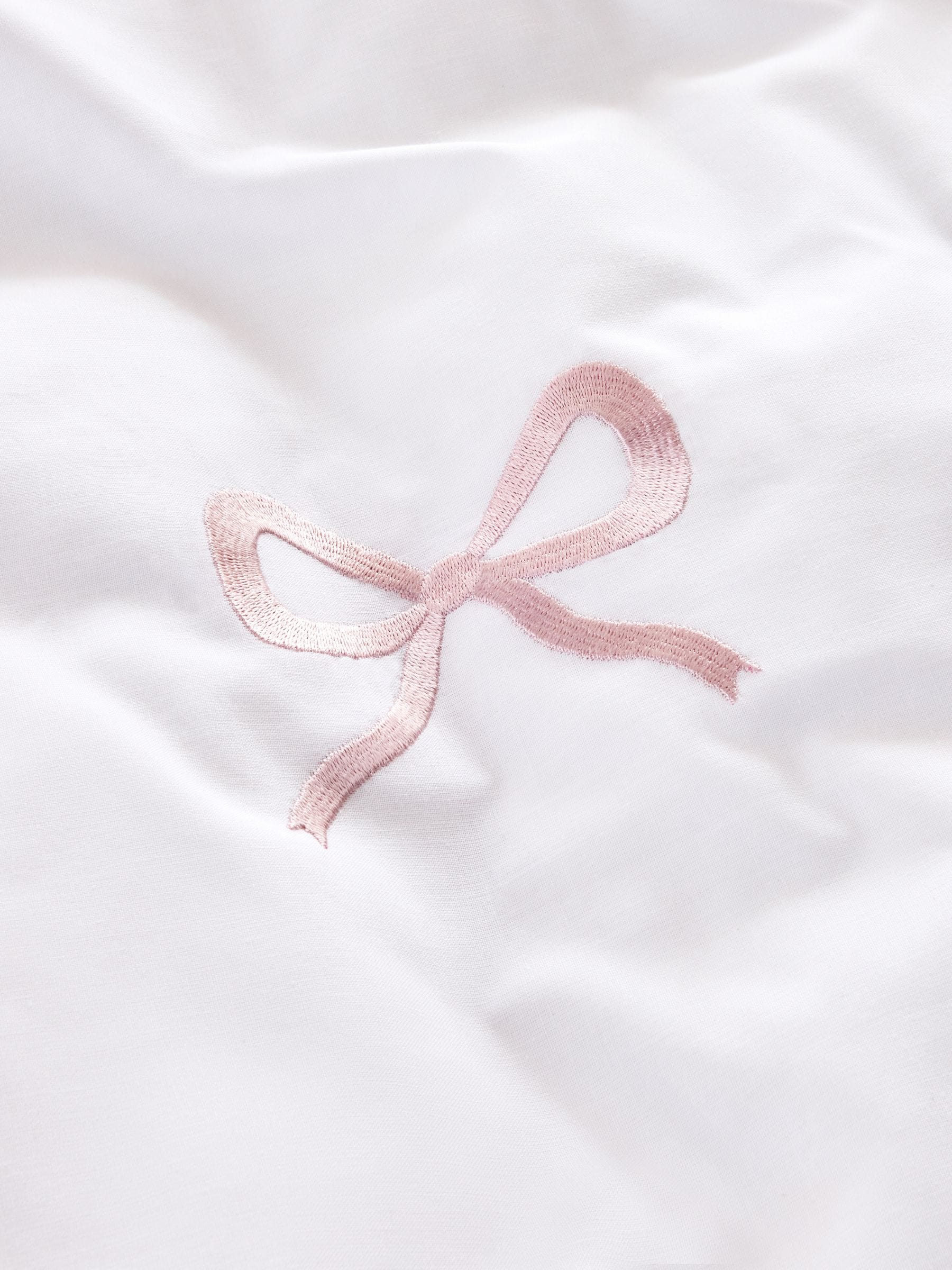 White and pink bow embroidered duvet cover and pillowcase set, imported from the UK