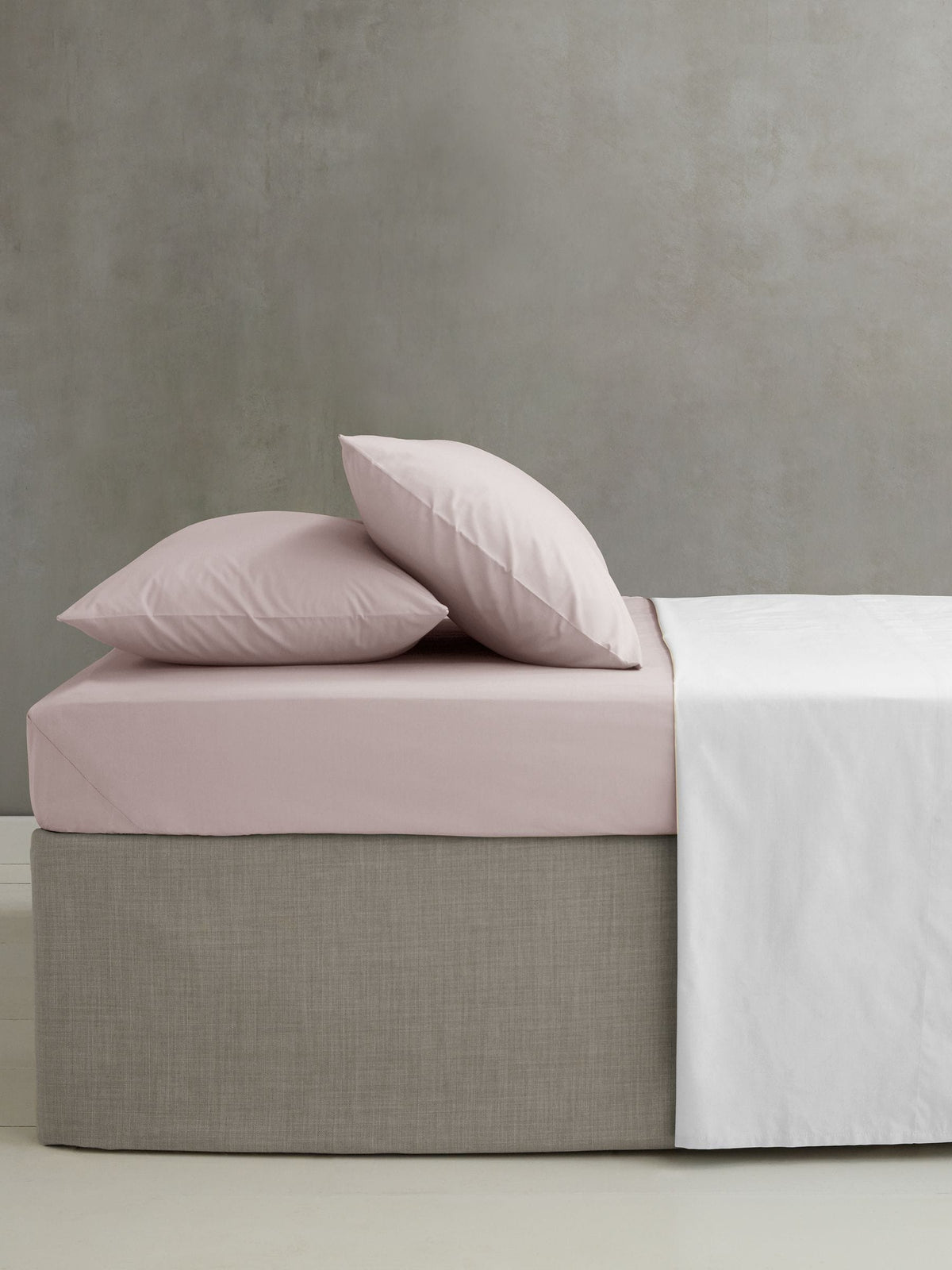 Catherine Lansfield blush pink easy care percale fitted sheet - British product