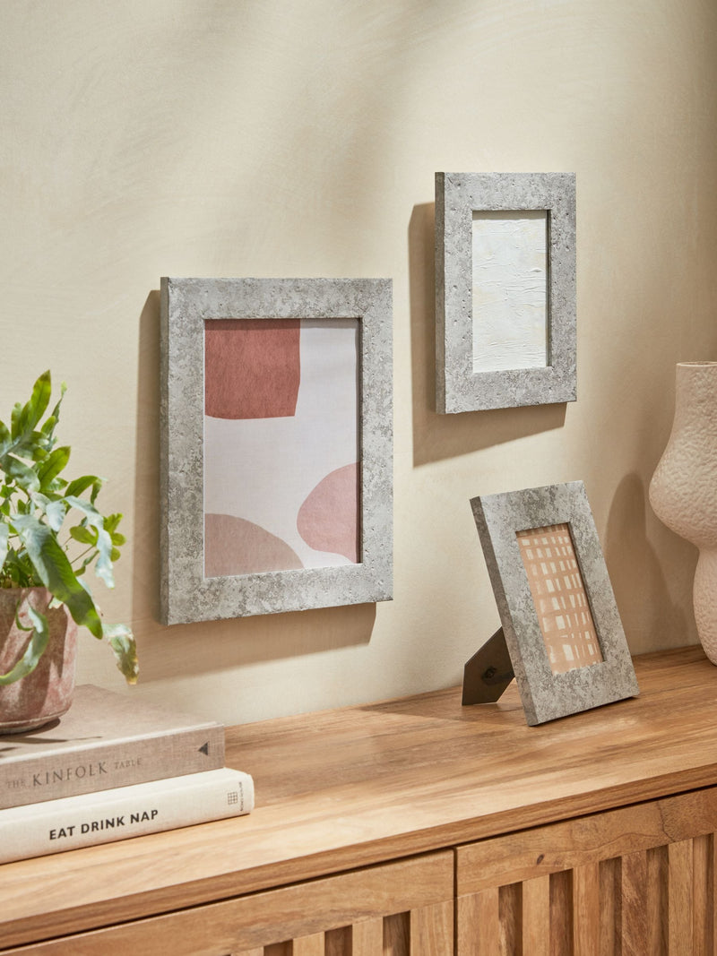 Lydford grey stone effect photo frame - British product