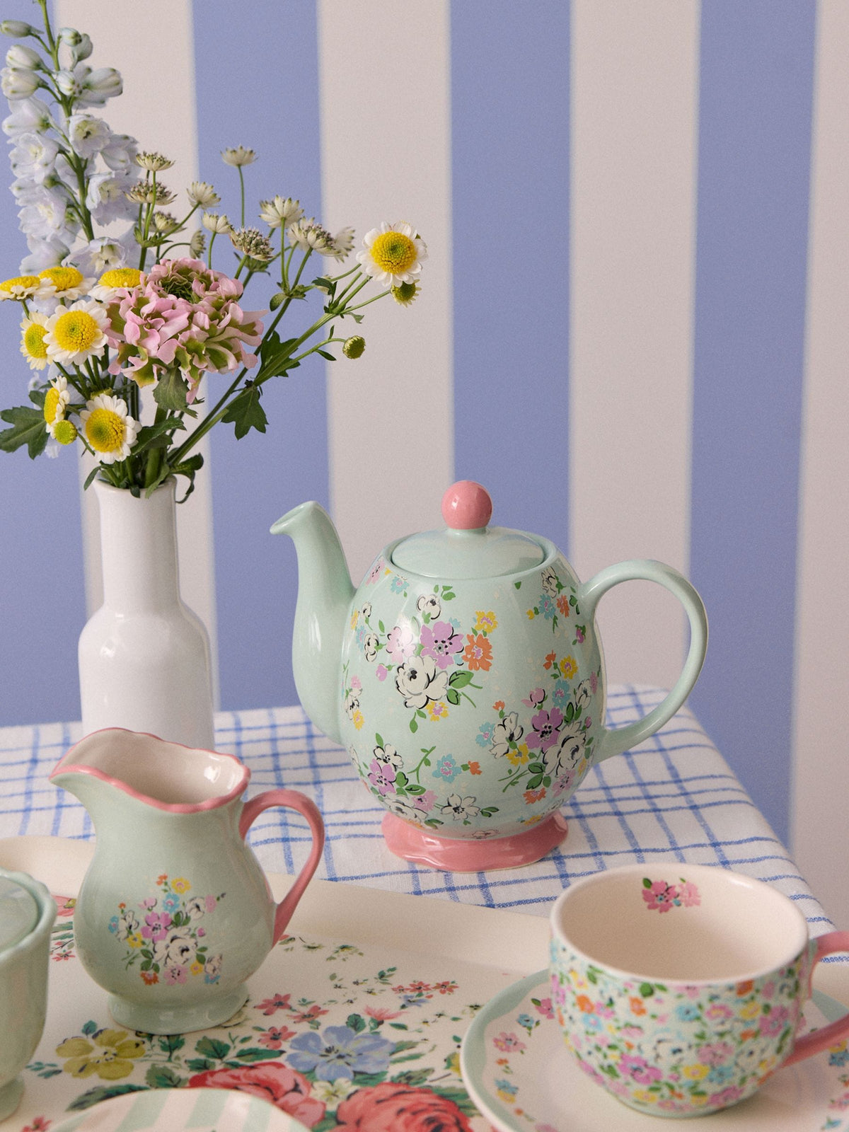 Cath Kidston Green Feels Like Home teapot 900ml - British product
