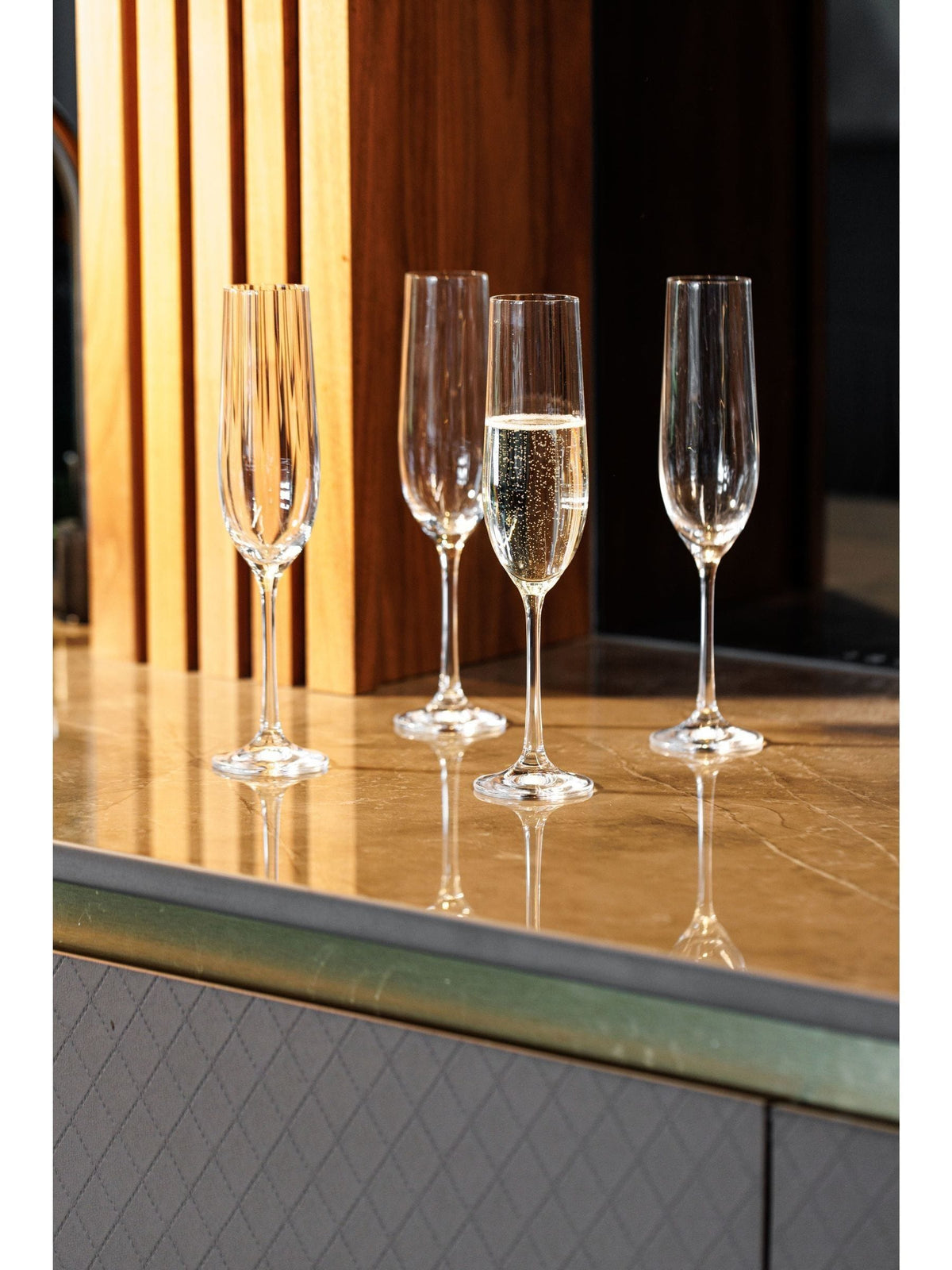 Mikasa Treviso ribbed crystal champagne flutes set of 4, imported from the UK
