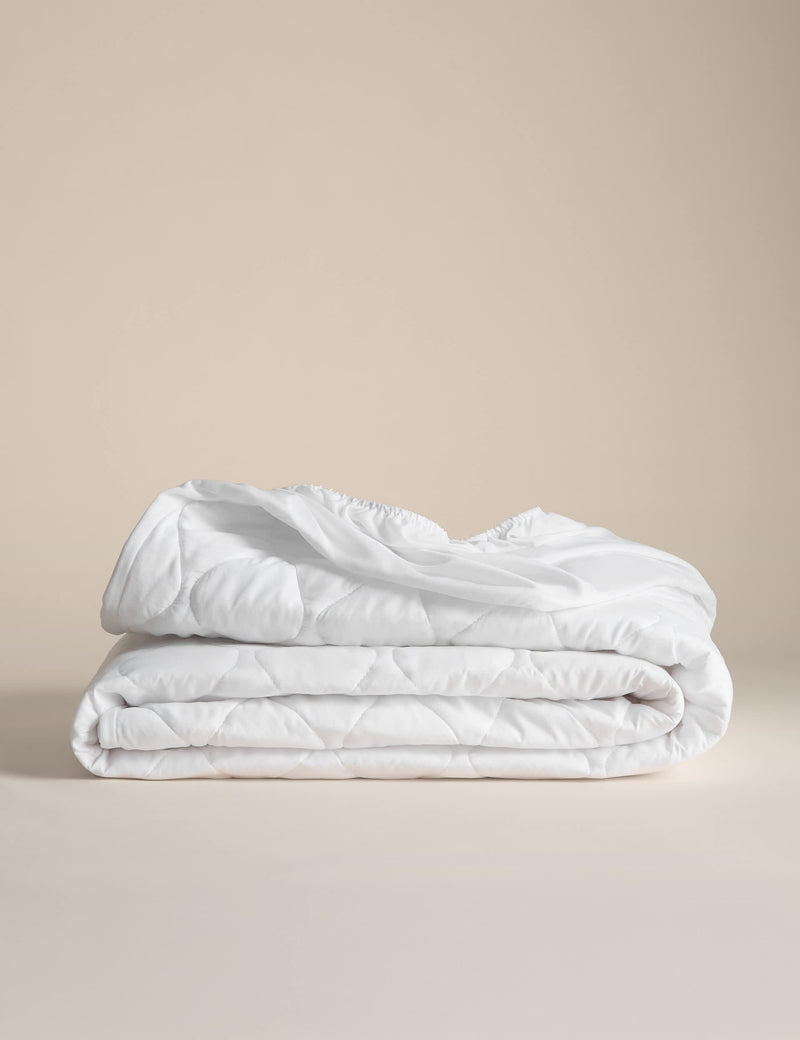 Body Temperature Mattress Protector for up to 30cm depth - British product