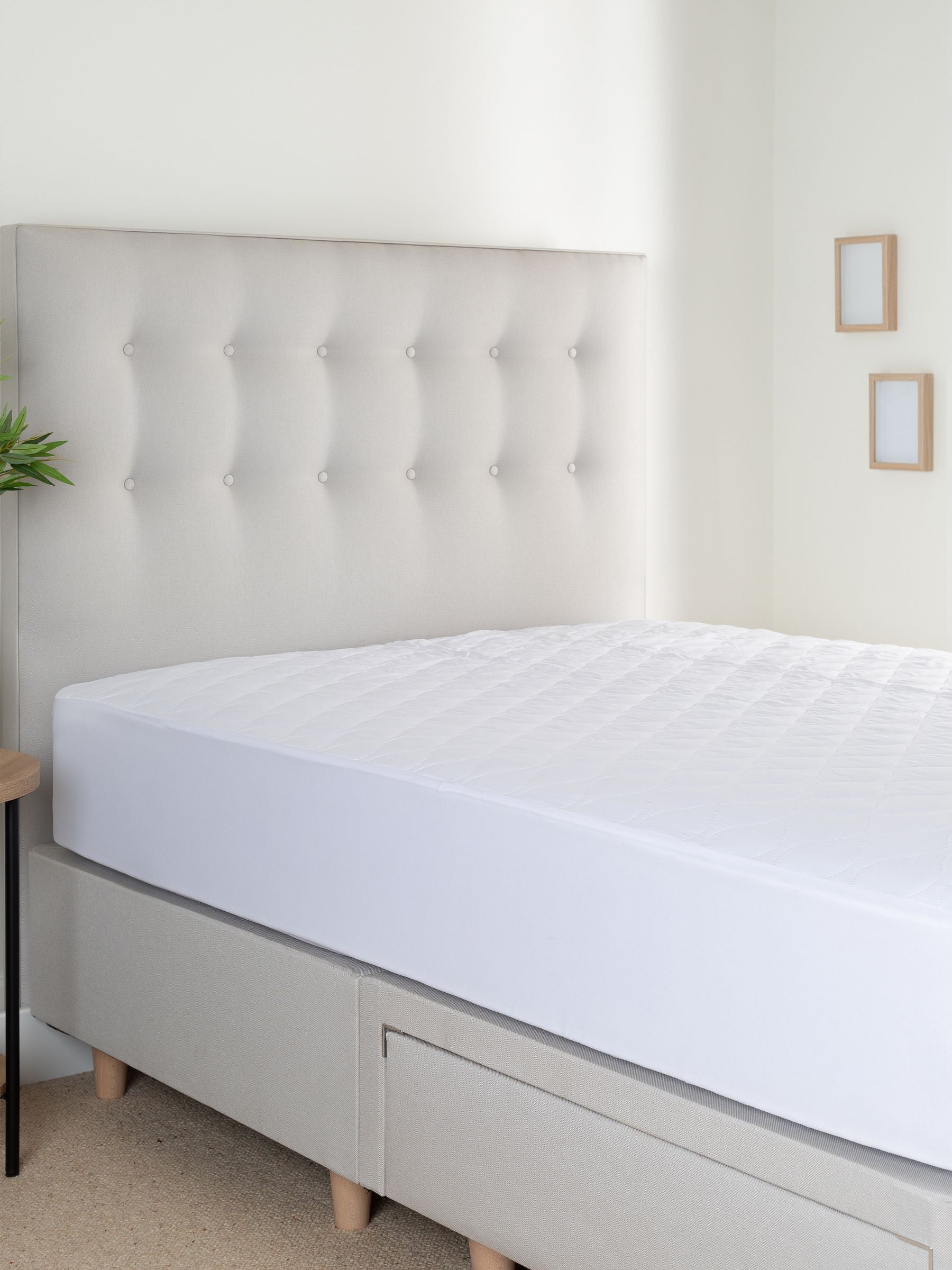 Slumberdown Anti Allergy Mattress Protector 30cm Depth (British brand)
