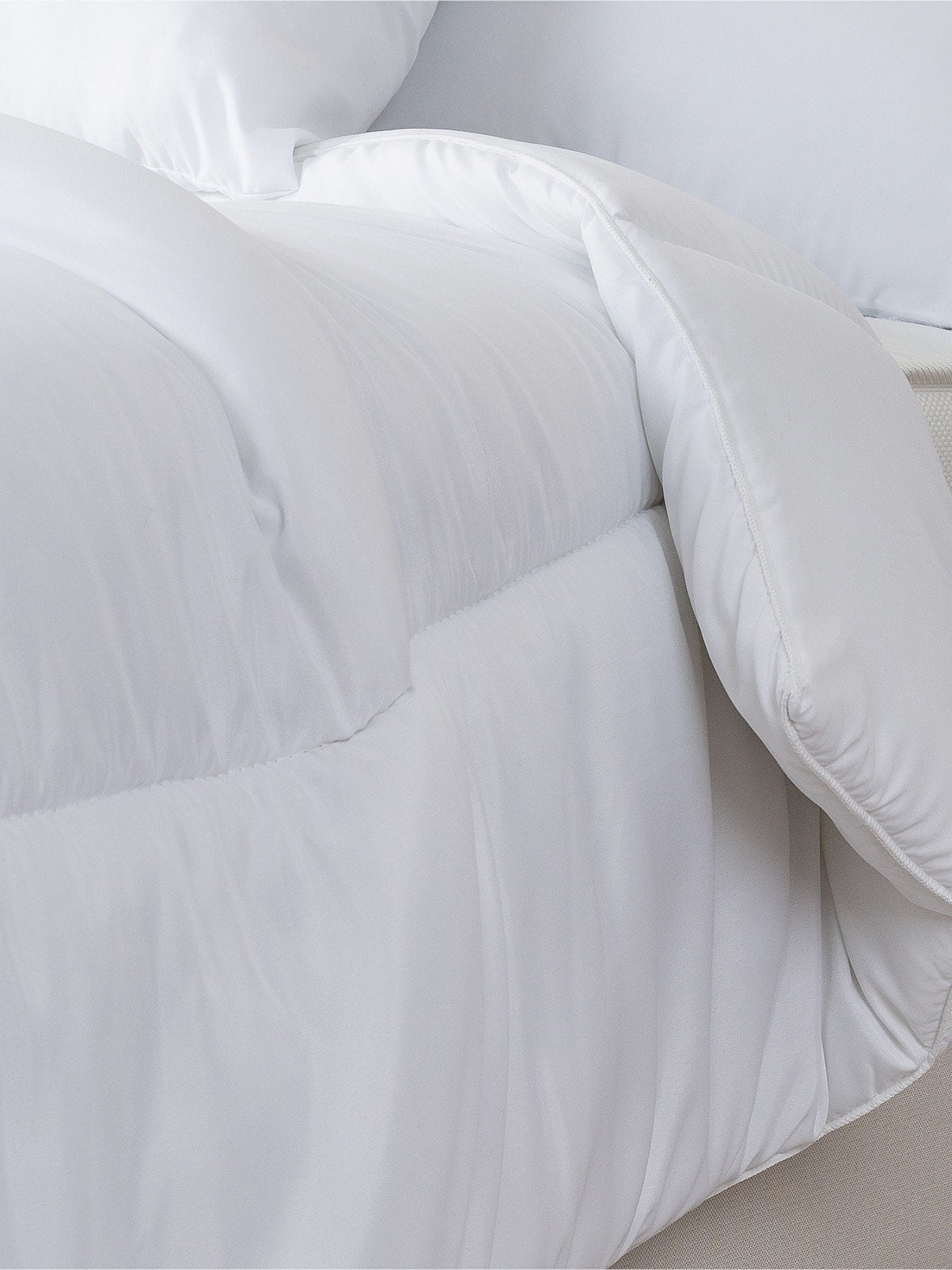 Slumberdown Cool Summer Nights 4.5 Tog duvet (British brand)