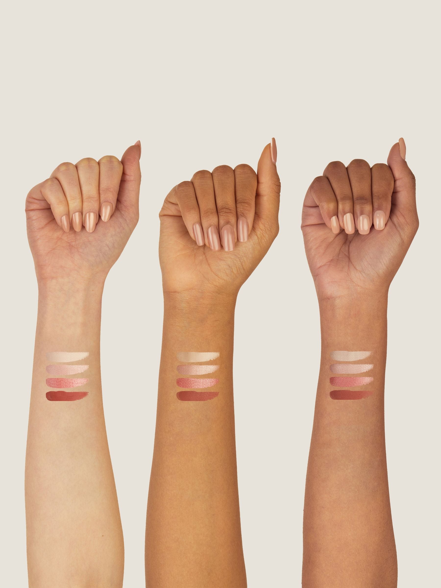 4 Shades Luxe Eyeshadow Palette