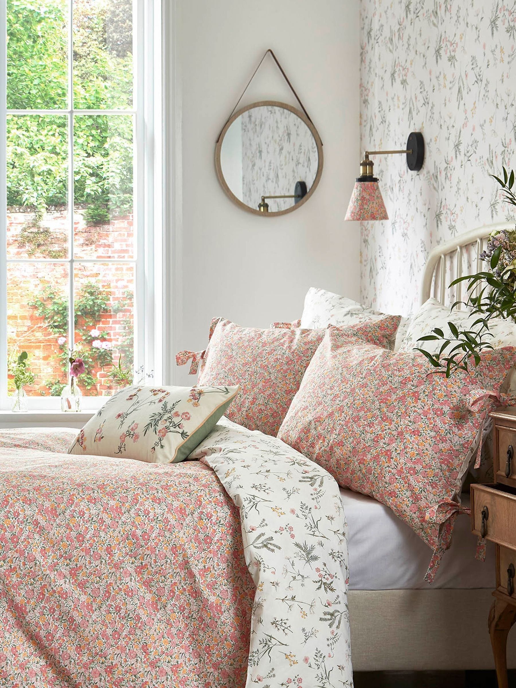 Laura Ashley Pink Coral Loveston duvet cover and pillowcase set, UK version