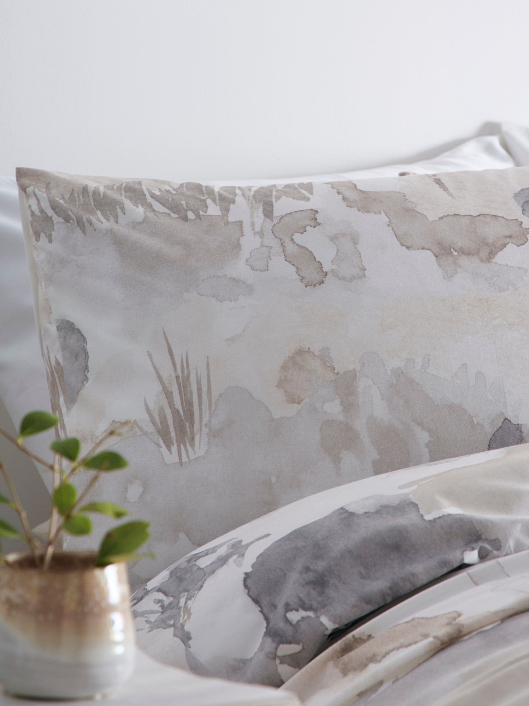 Appletree Natural Edale duvet cover and pillowcase set - British product