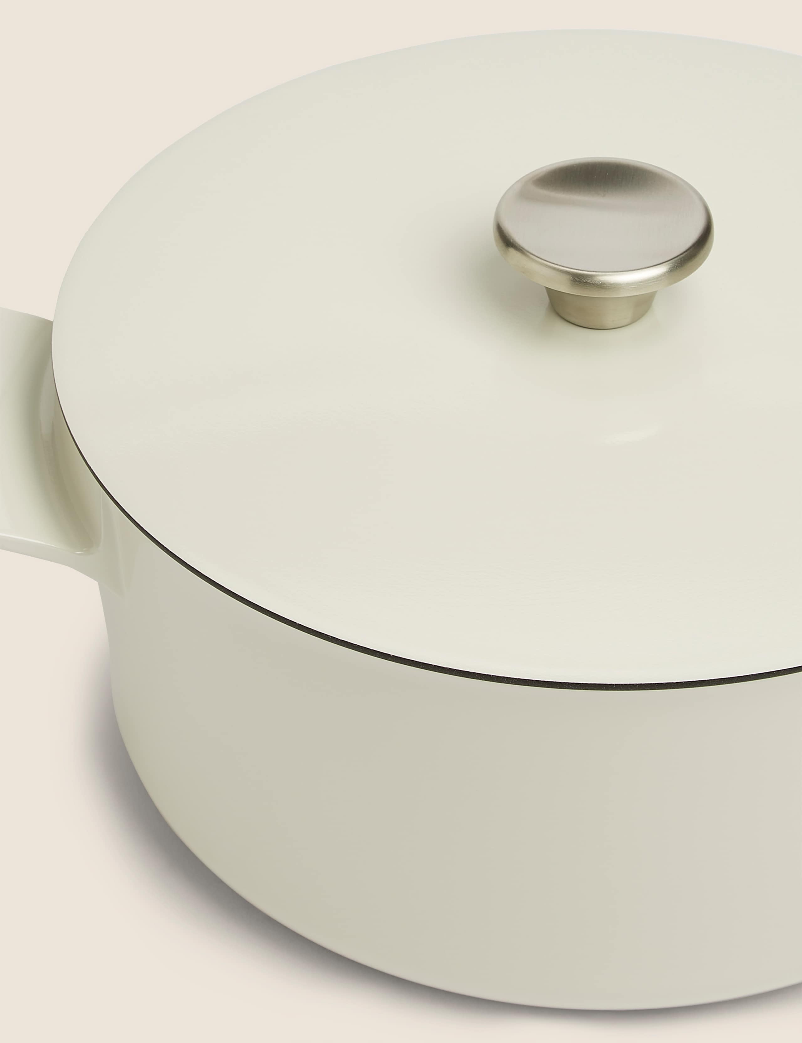 Cast aluminium casserole dish 5L - British product
