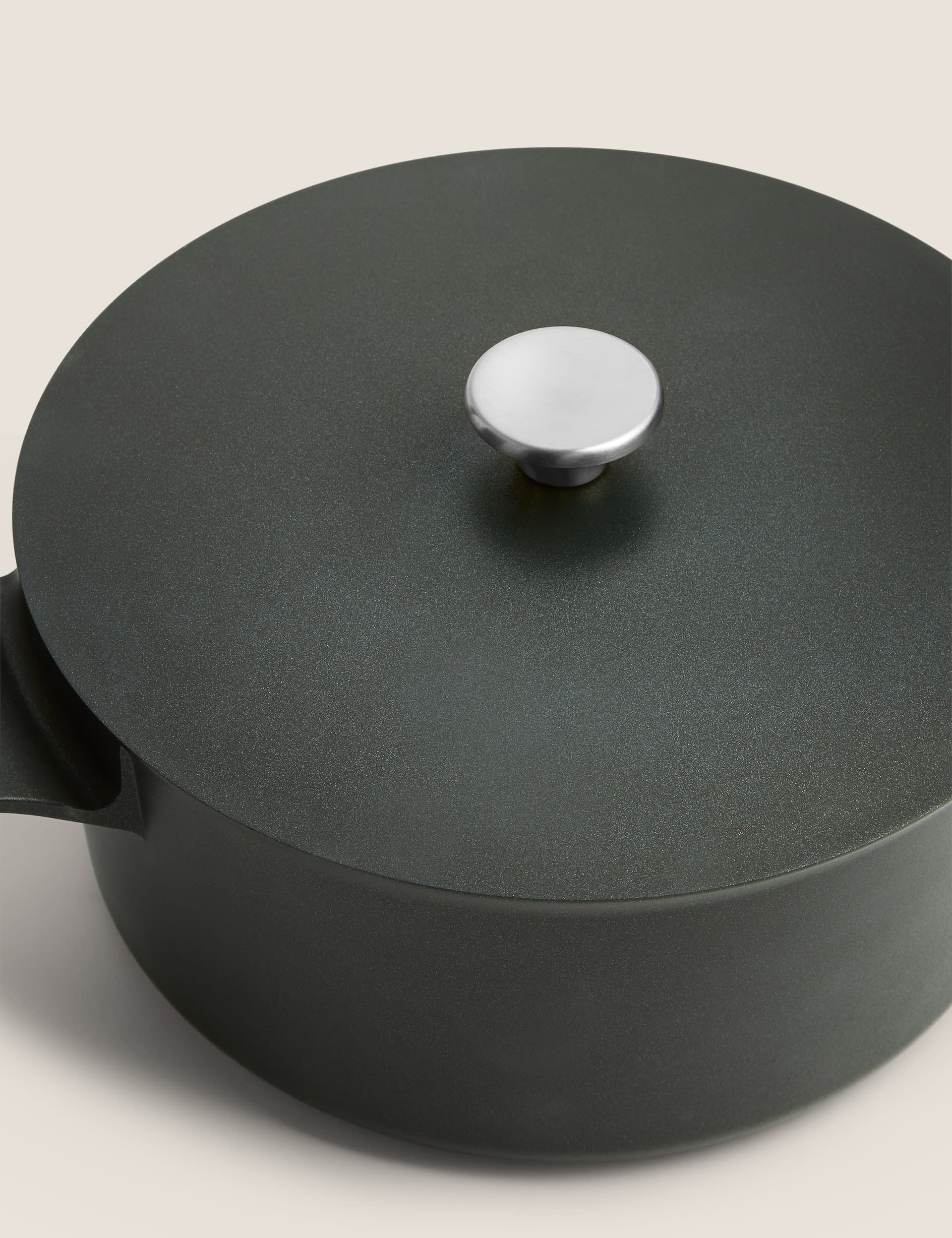 Cast aluminium casserole dish 7L - British product