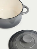 Cast Iron Medium Casserole Dish 2.8L - British product