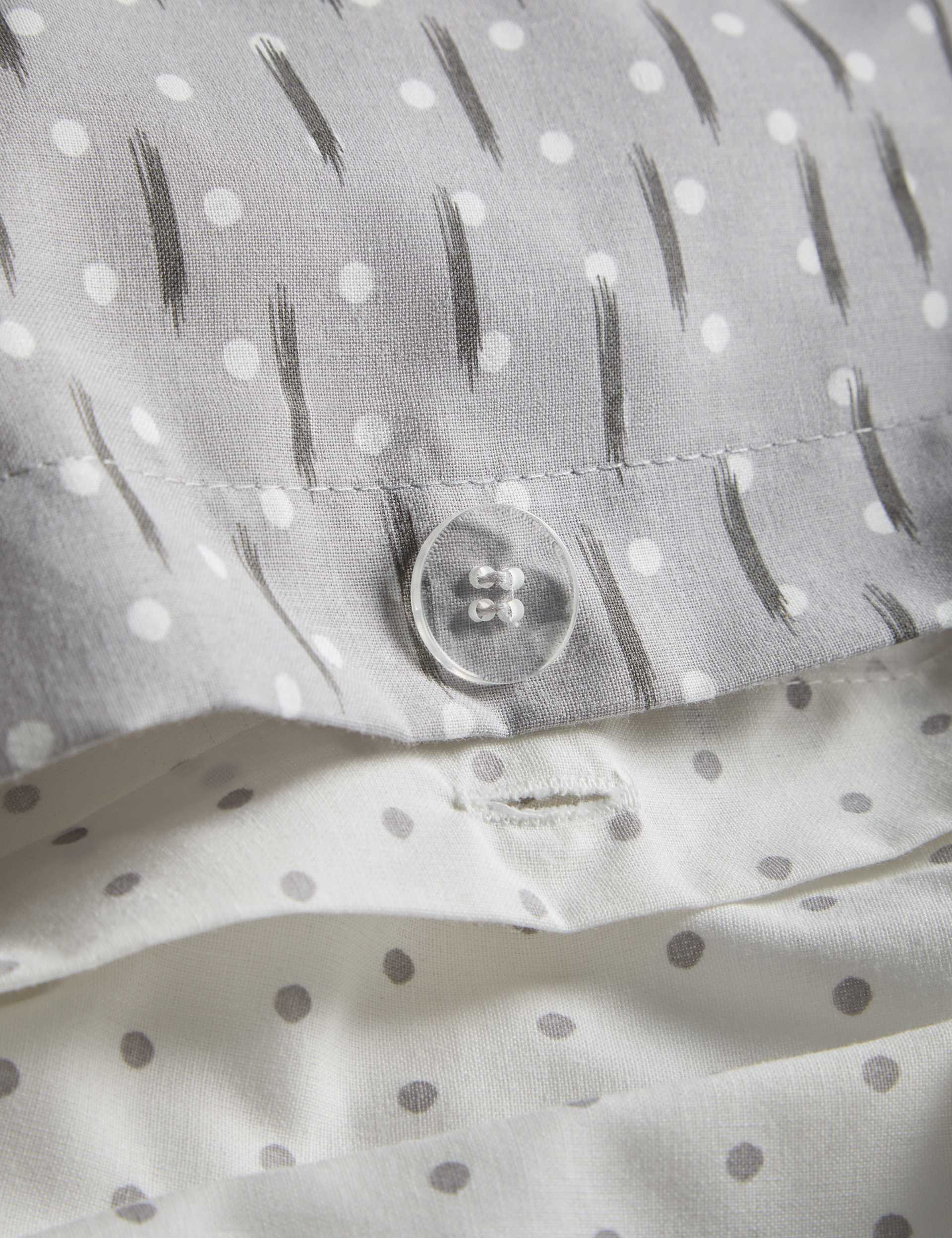 Cotton blend spotty reversible bedding set - British product