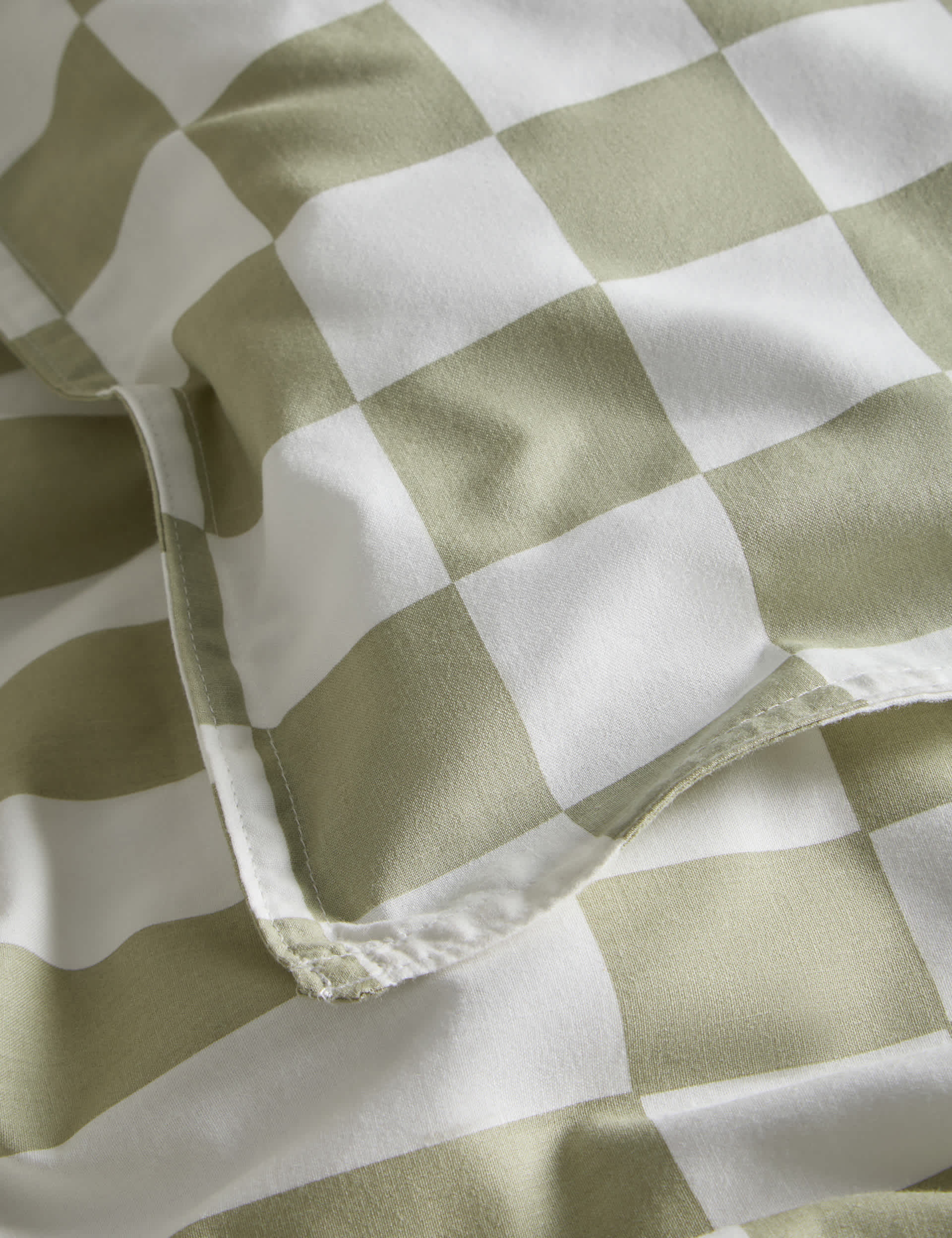 Cotton rich geometric bedding set - British product