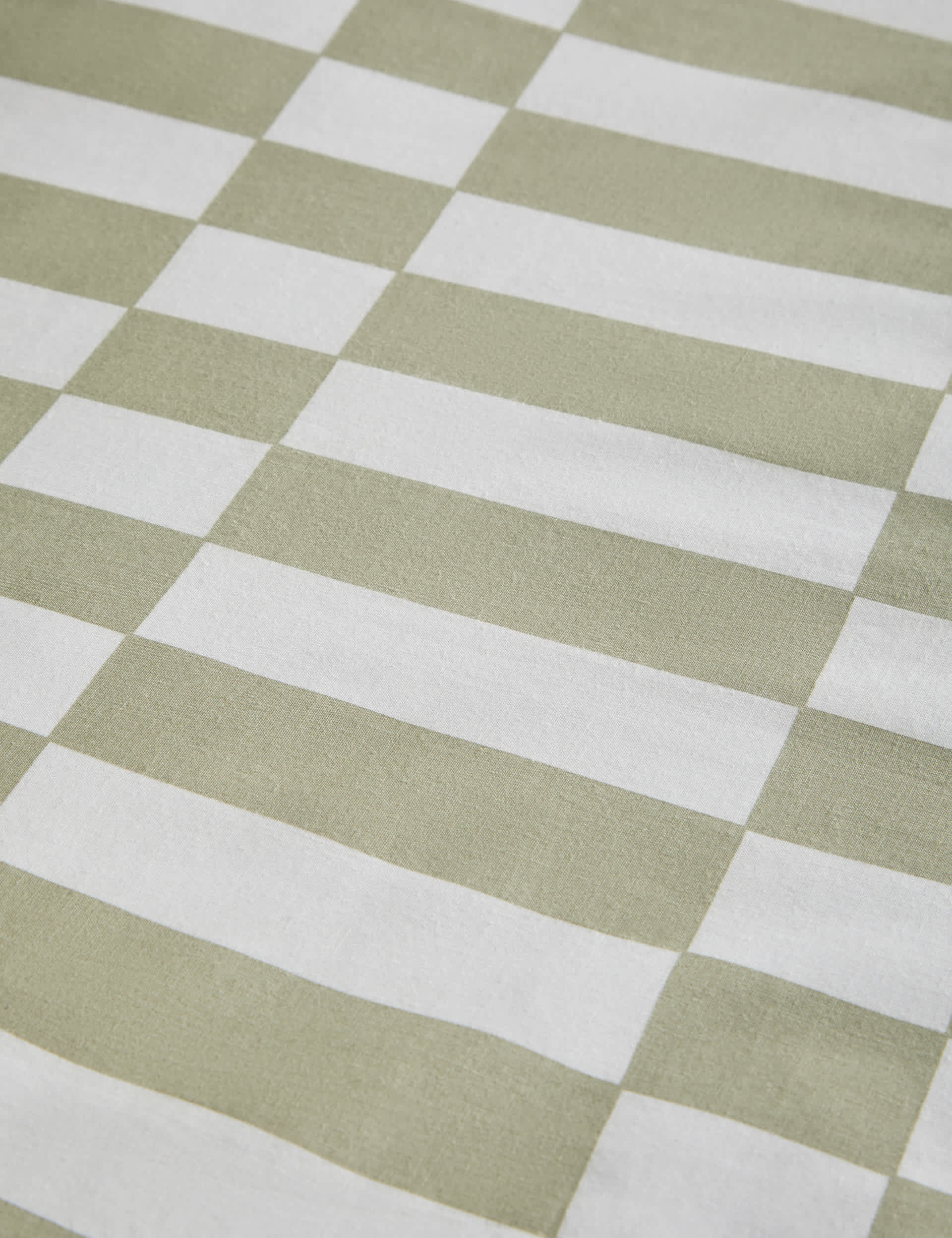 Cotton rich geometric bedding set - British product