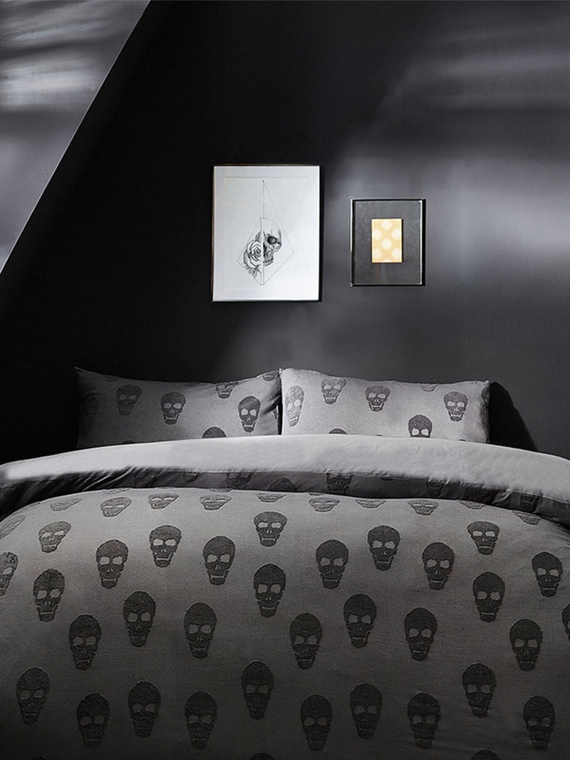 Furn grey skulls tufted duvet cover and pillowcase set in 100% cotton - British product